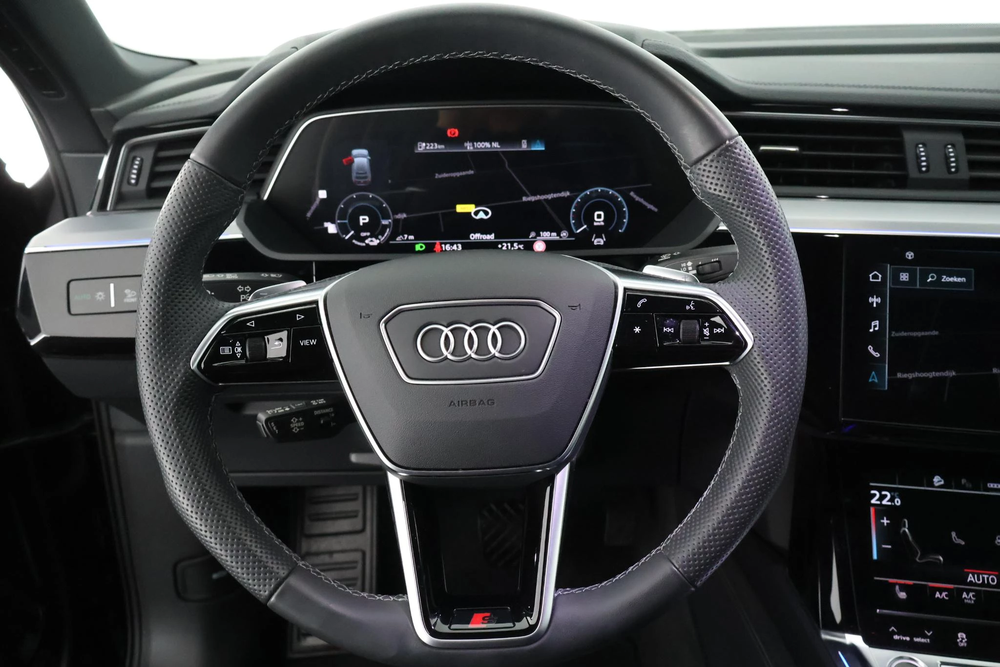Hoofdafbeelding Audi e-tron