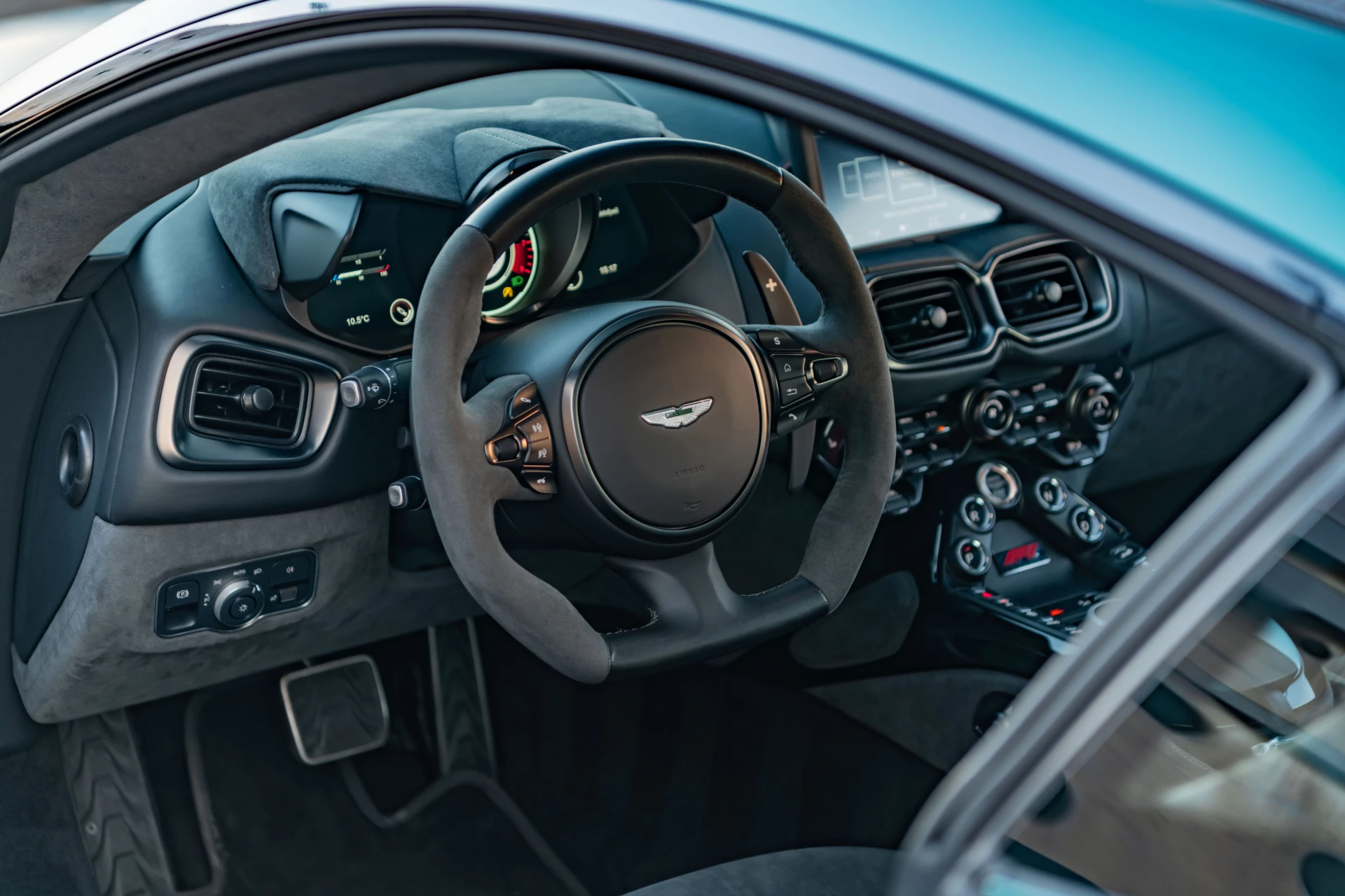 Hoofdafbeelding Aston Martin V8 Vantage