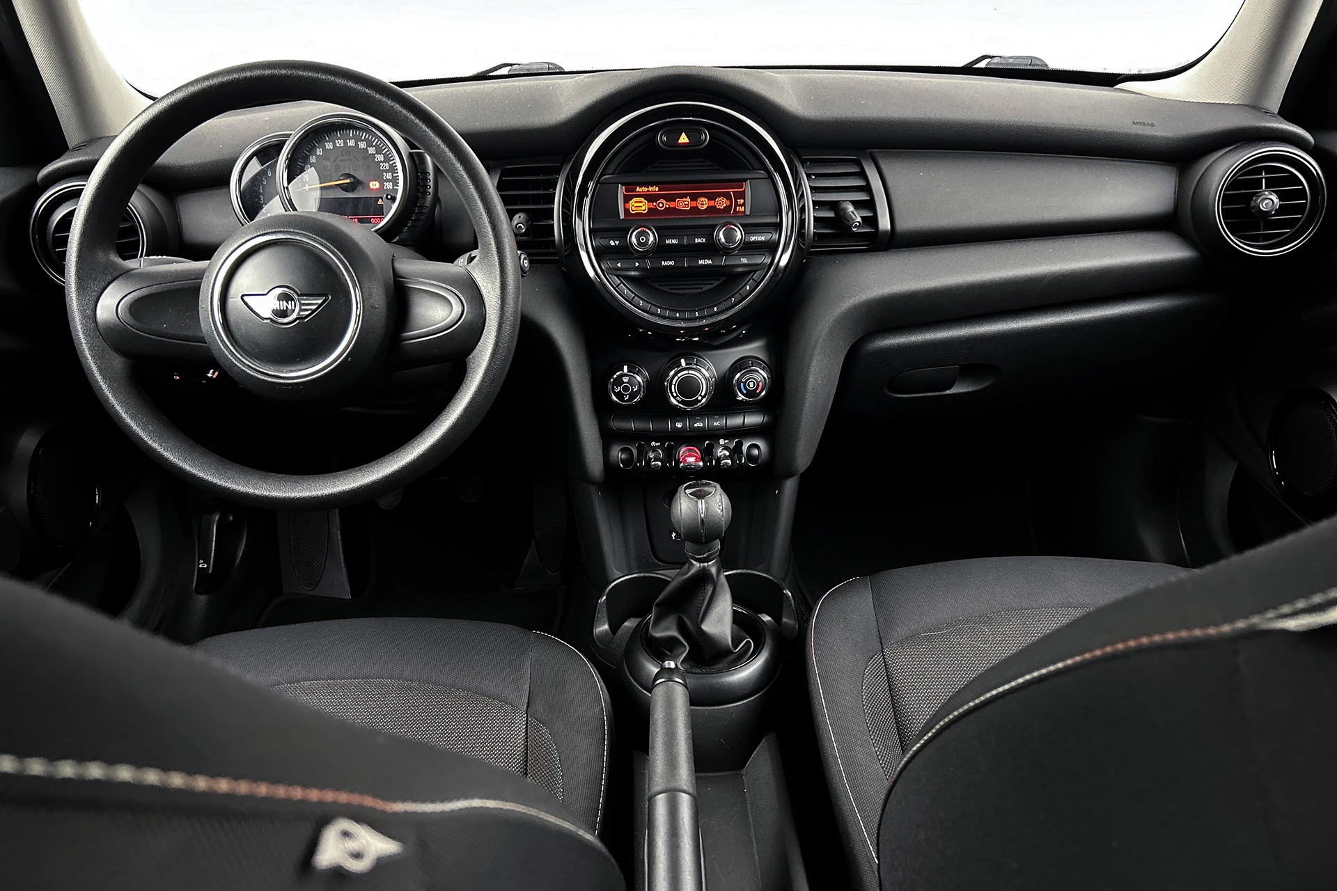 Hoofdafbeelding MINI 5-deurs