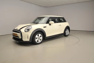 Mini 3-deurs One Business Edition / Sportstoelen / LED / Climate / Cruise / PDC / Alu wielen 16 inch