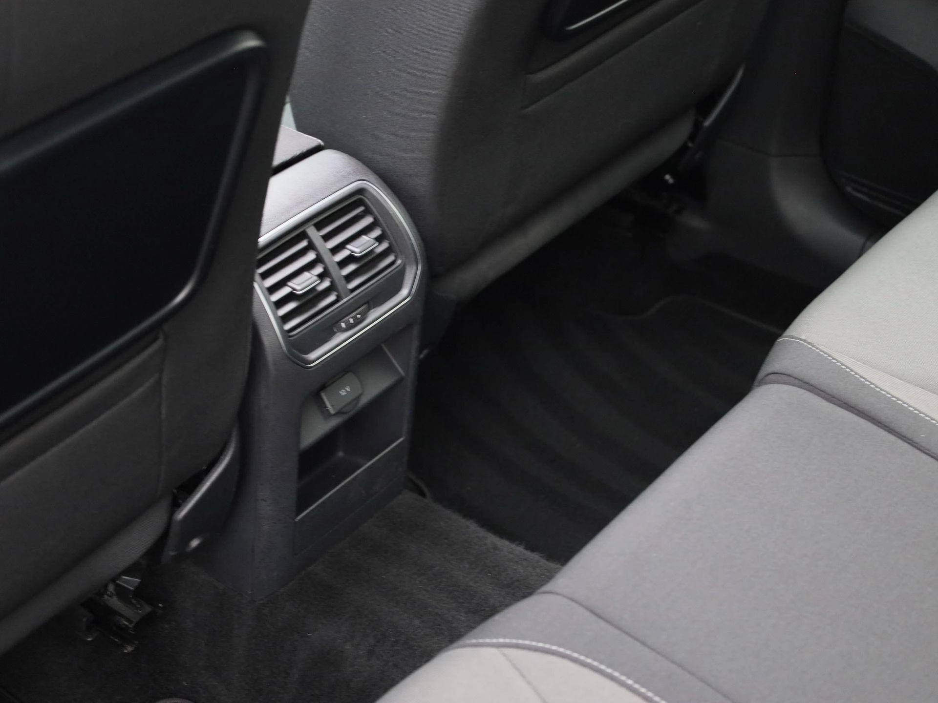 Hoofdafbeelding Volkswagen Golf Sportsvan