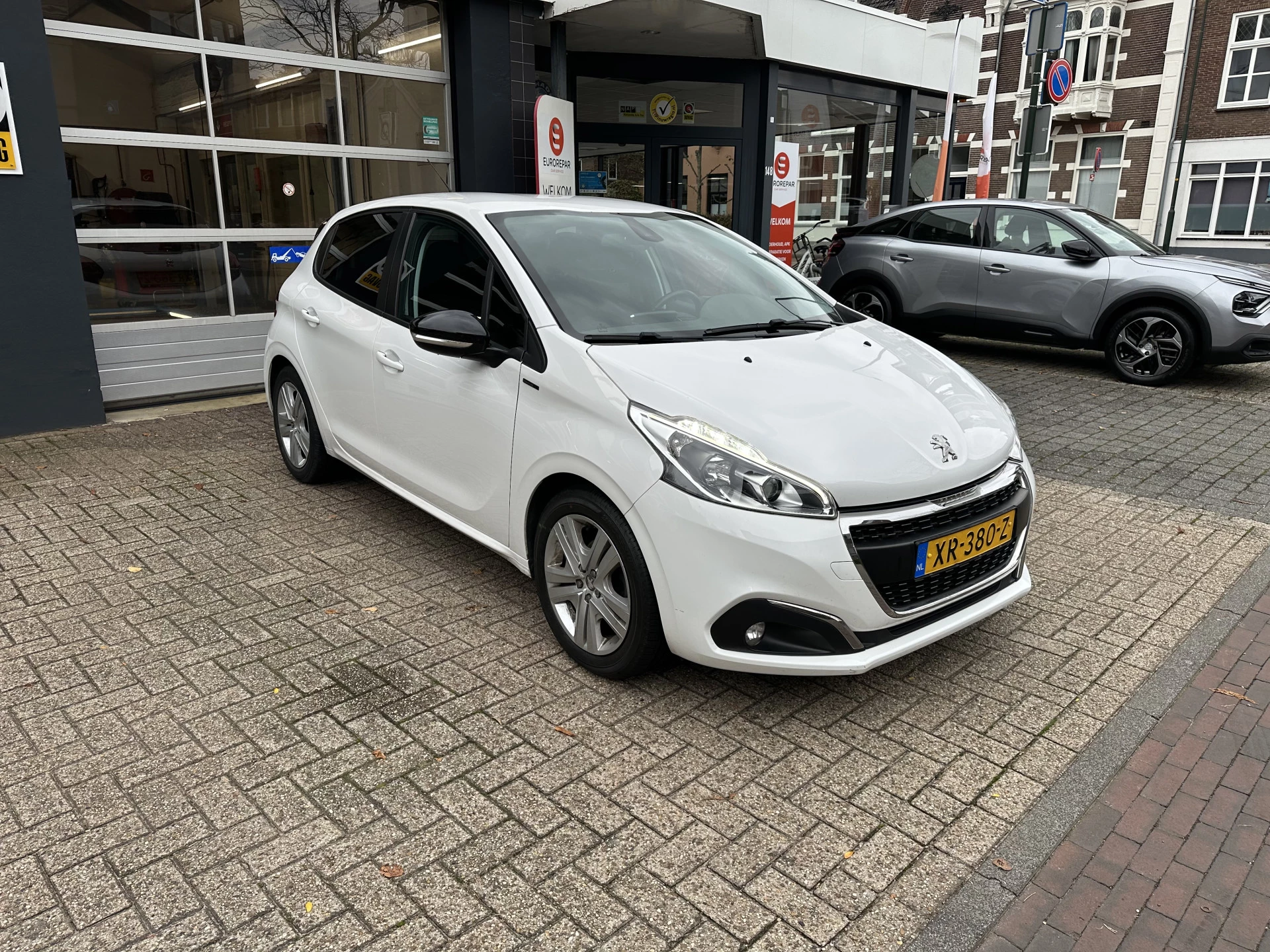 Hoofdafbeelding Peugeot 208