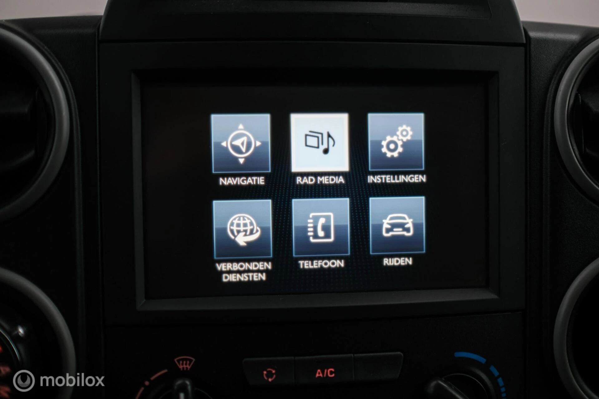 Hoofdafbeelding Peugeot Partner