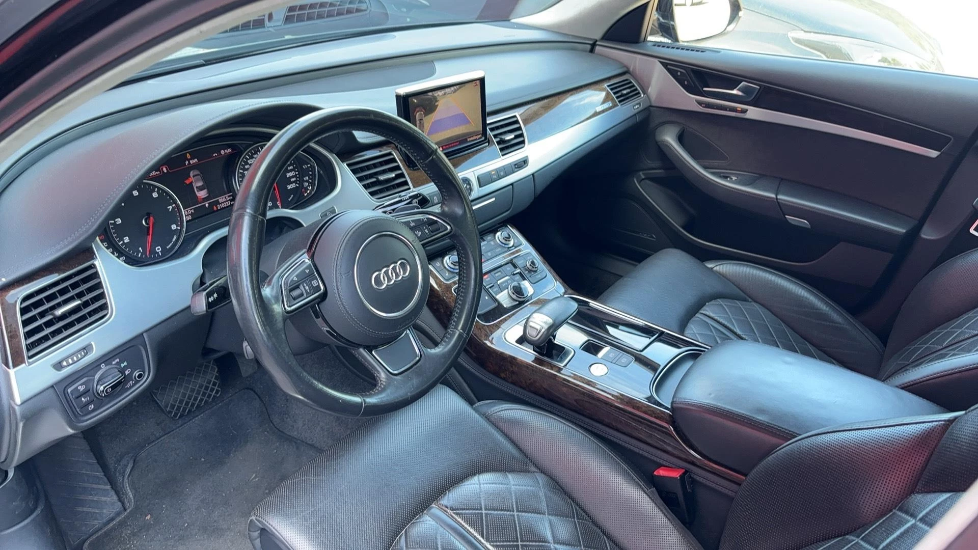 Hoofdafbeelding Audi A8