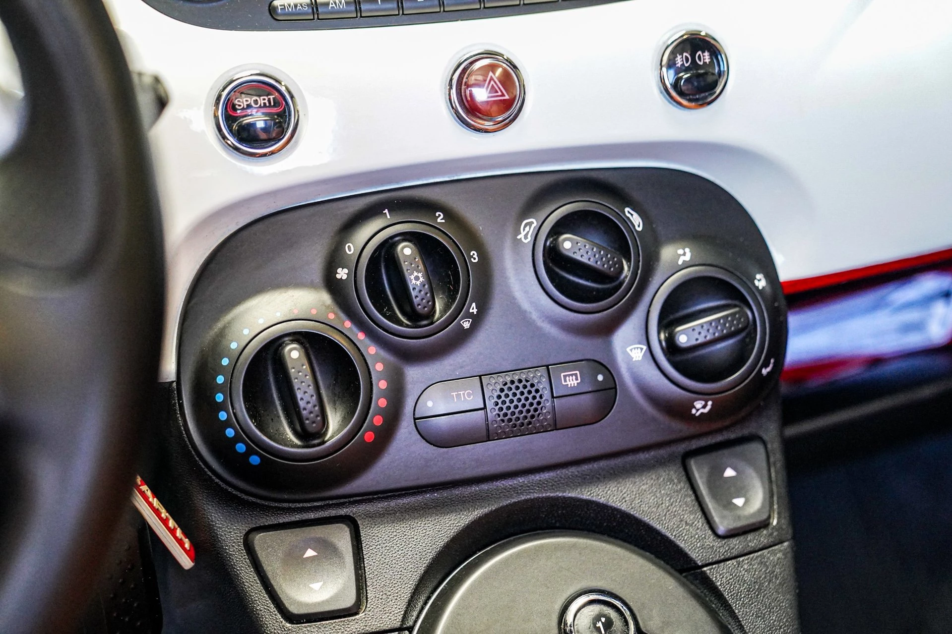 Hoofdafbeelding Fiat 500C