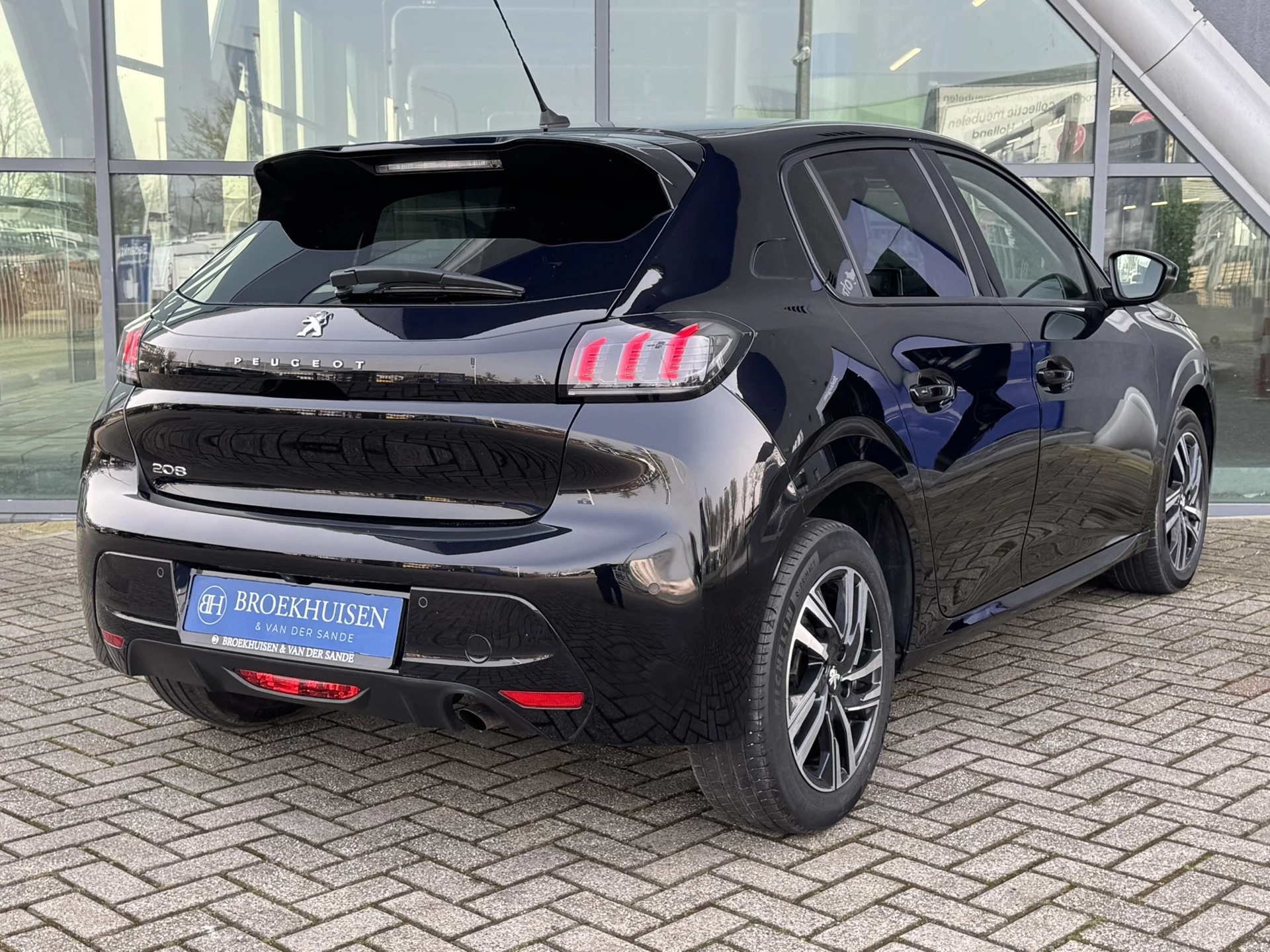 Hoofdafbeelding Peugeot 208