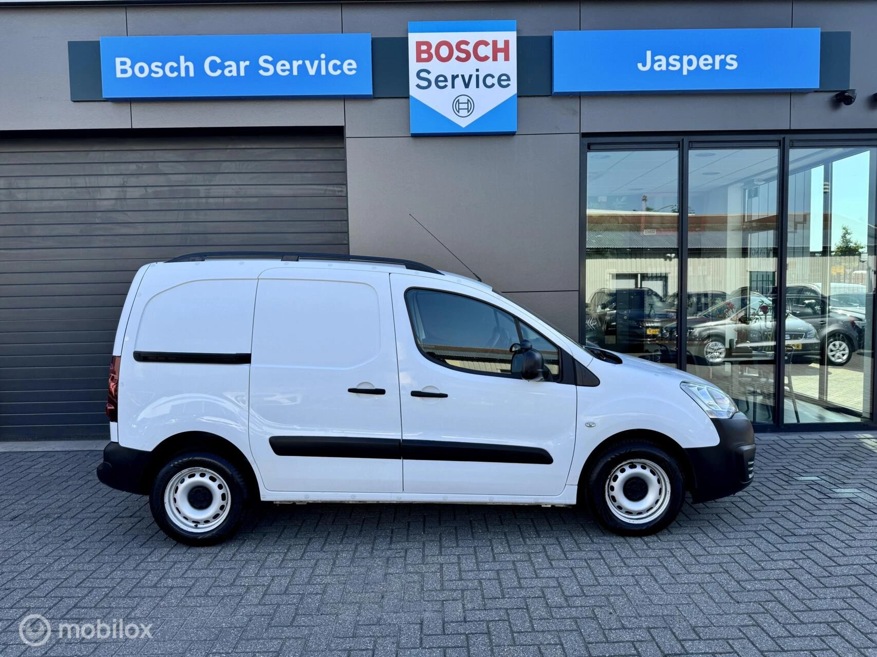 Hoofdafbeelding Peugeot Partner