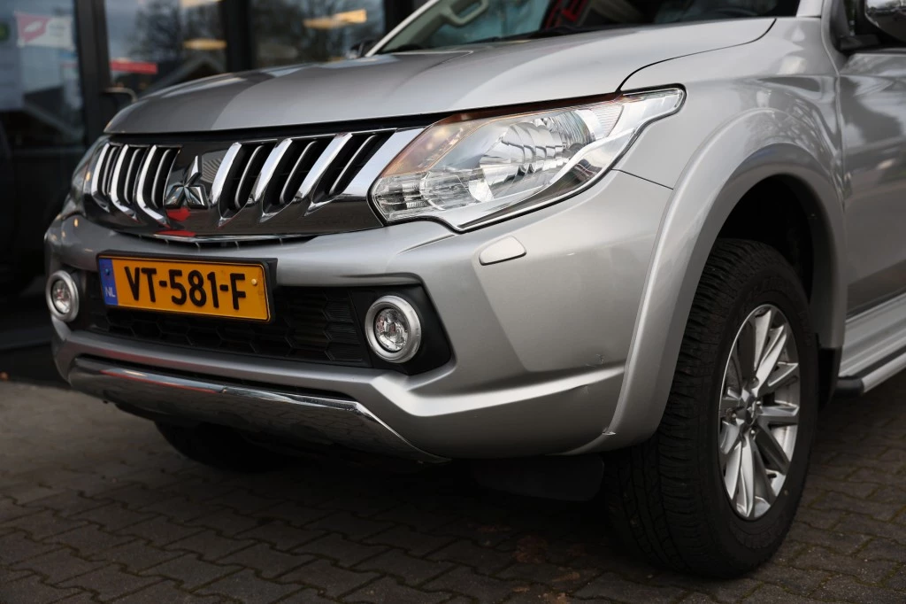 Hoofdafbeelding Mitsubishi L200