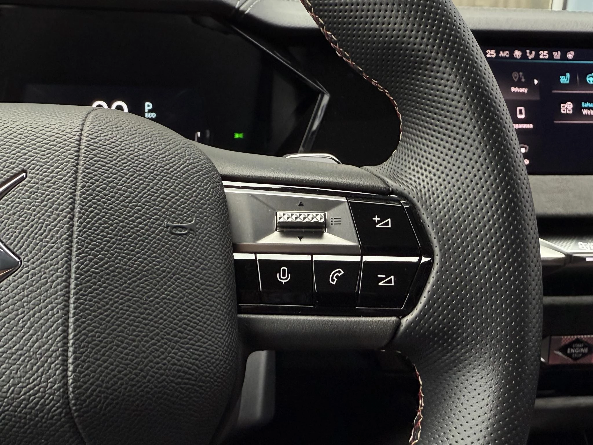 Hoofdafbeelding DS DS 4