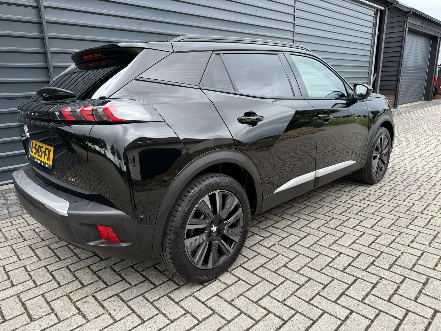 Hoofdafbeelding Peugeot e-2008