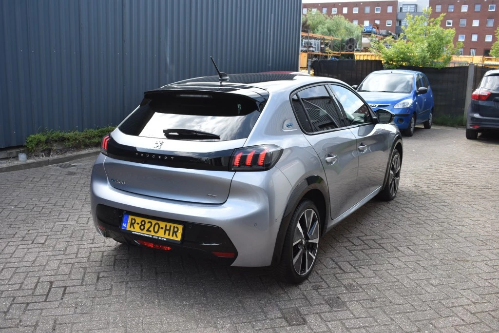 Hoofdafbeelding Peugeot e-208