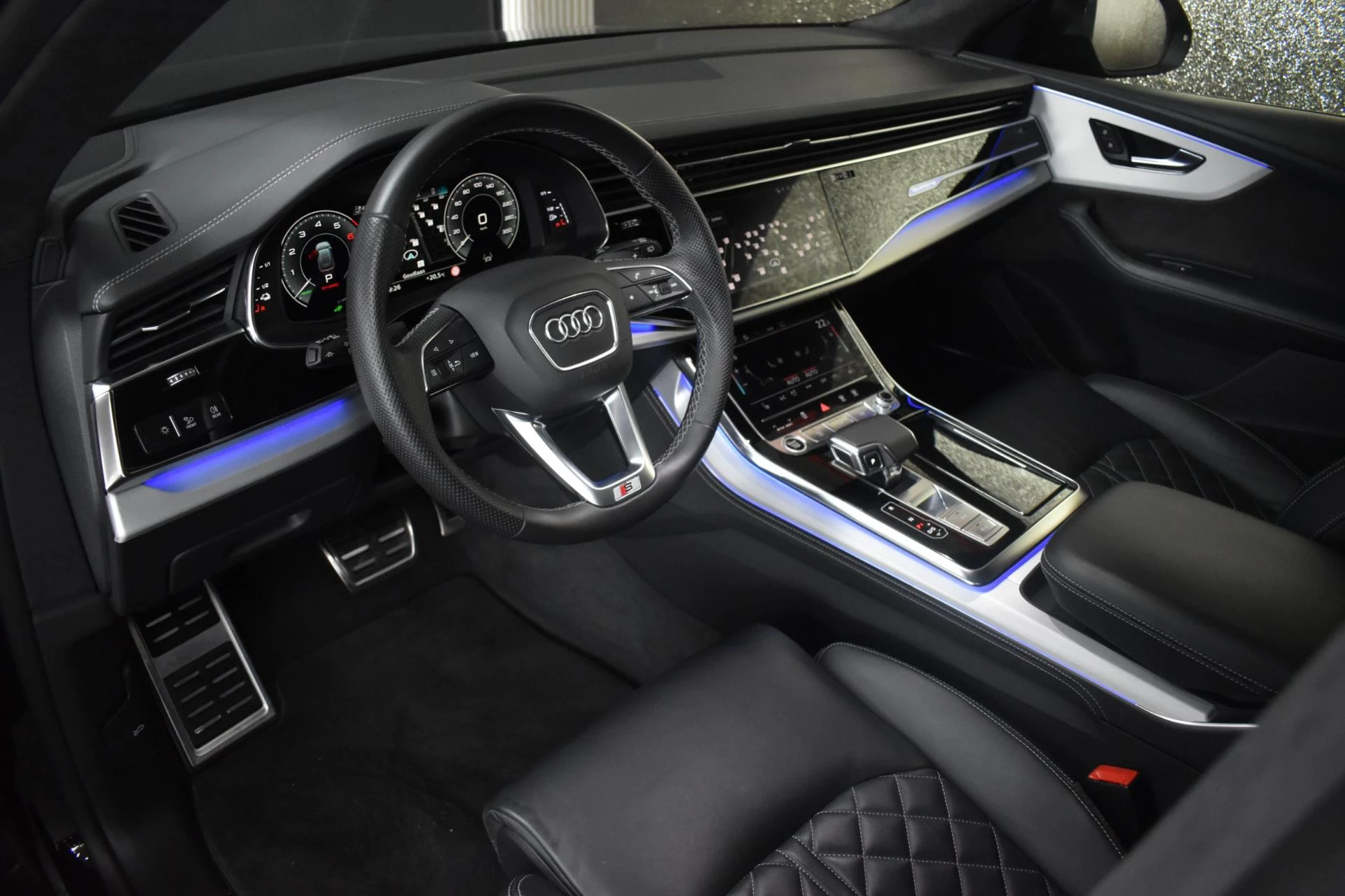 Hoofdafbeelding Audi Q8