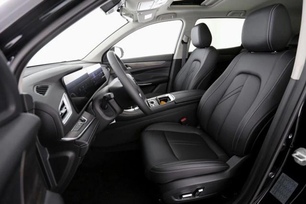 Hoofdafbeelding DFSK E5 PHEV