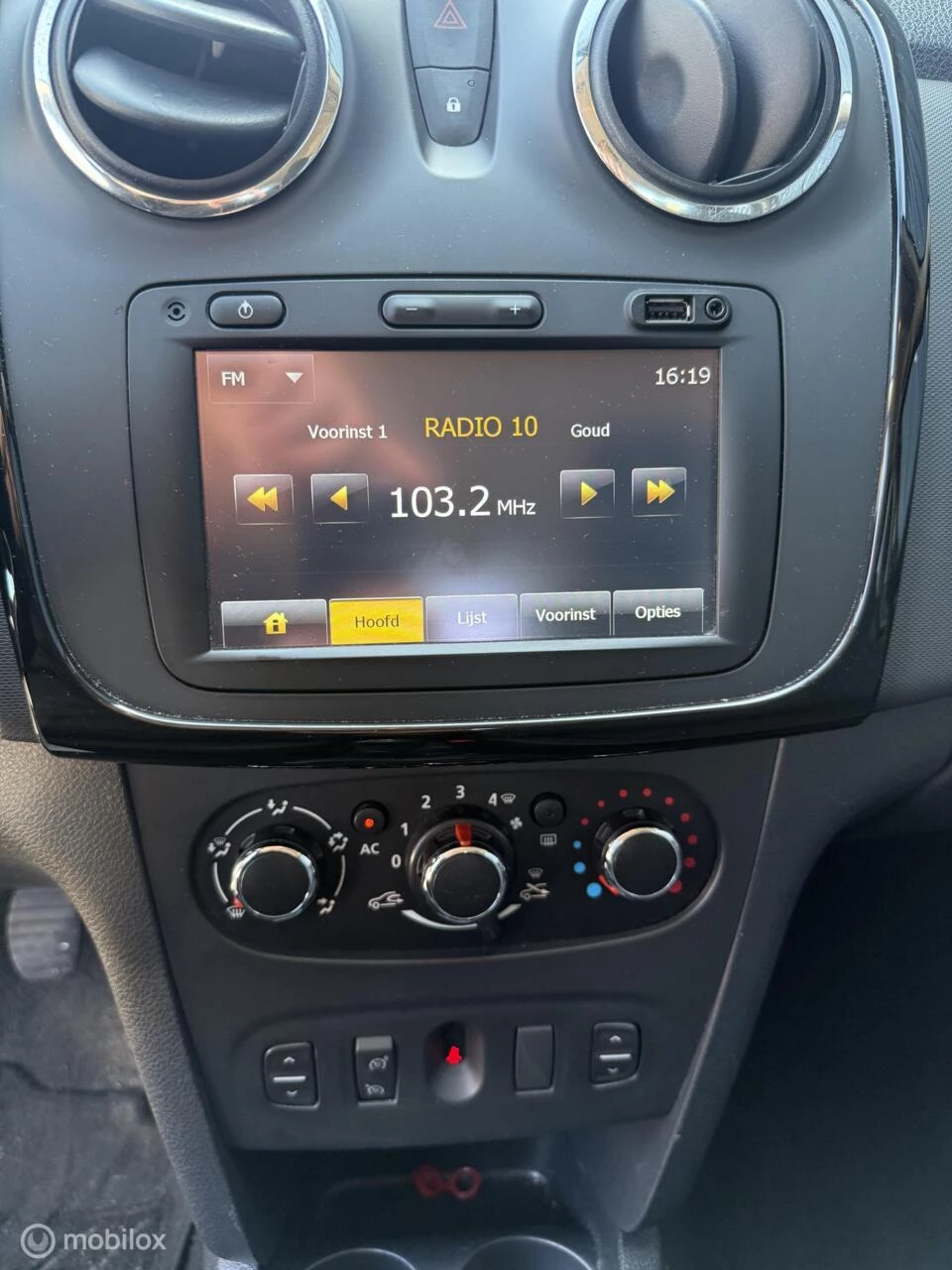 Hoofdafbeelding Dacia Sandero