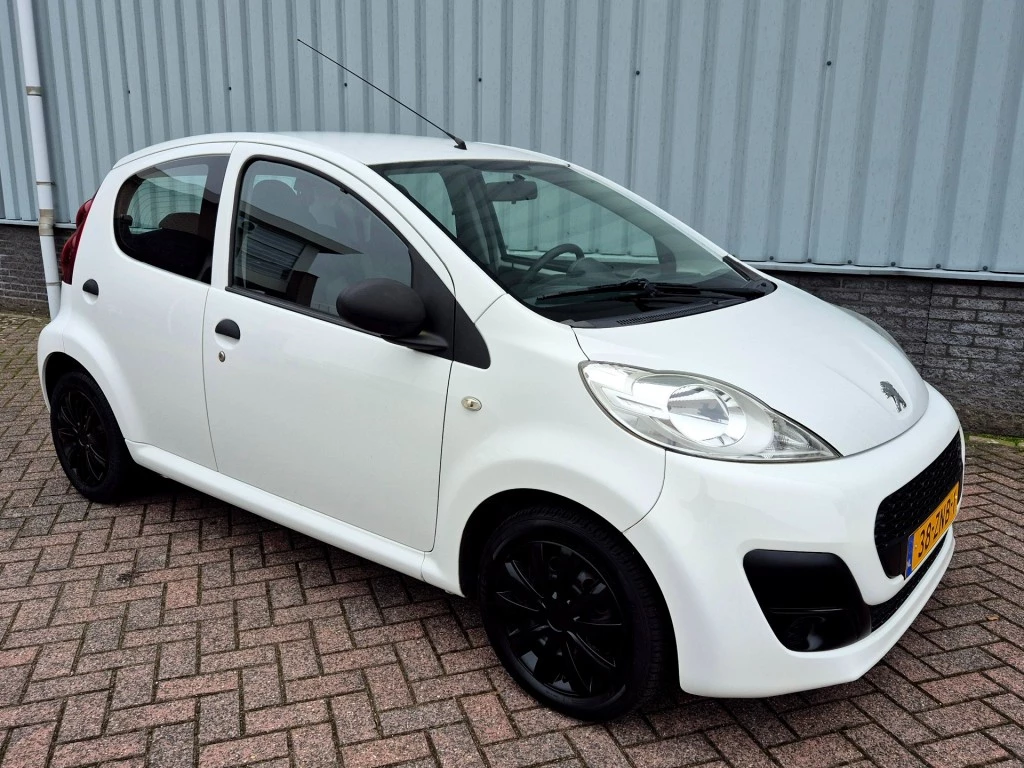 Hoofdafbeelding Peugeot 107