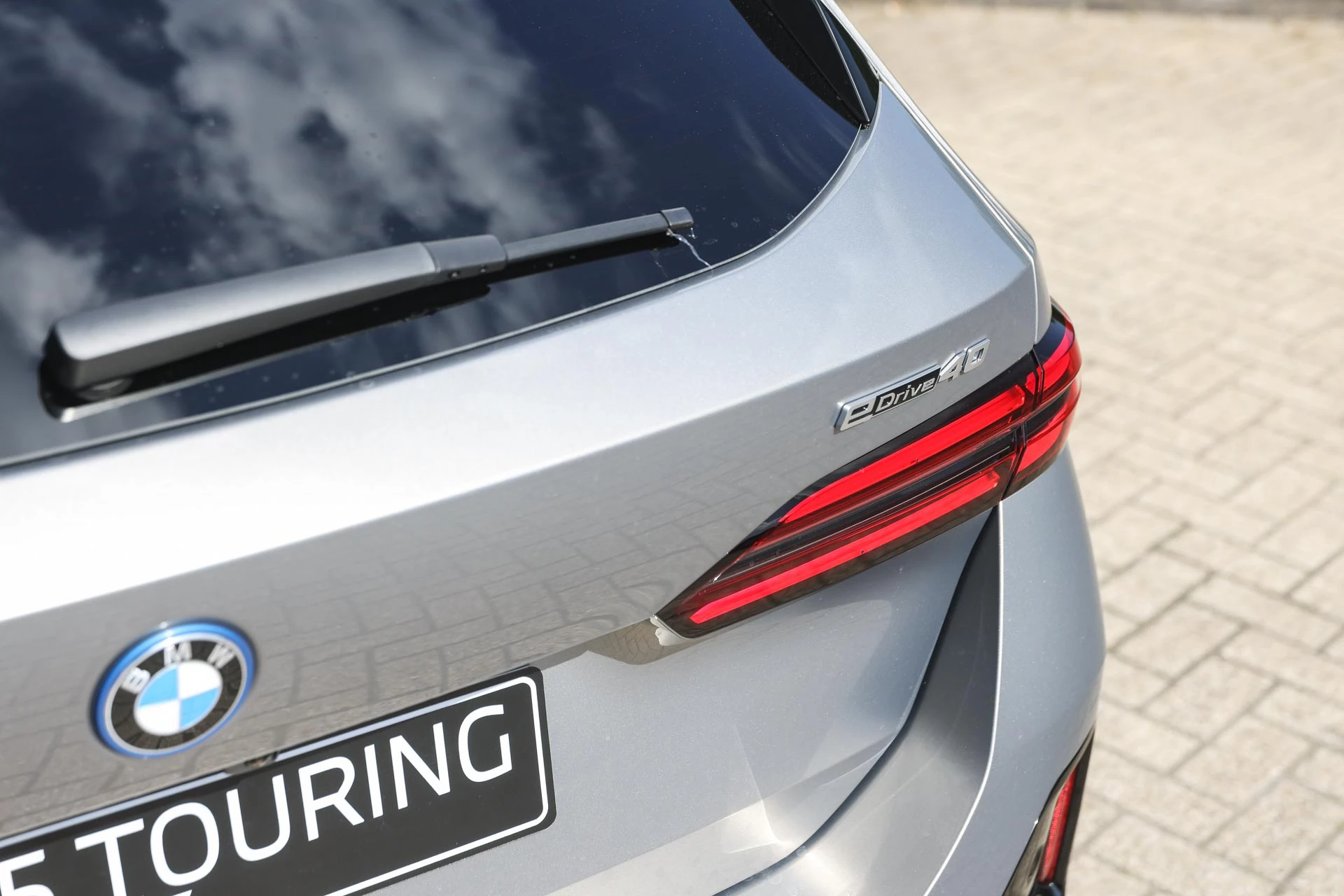 Hoofdafbeelding BMW i5