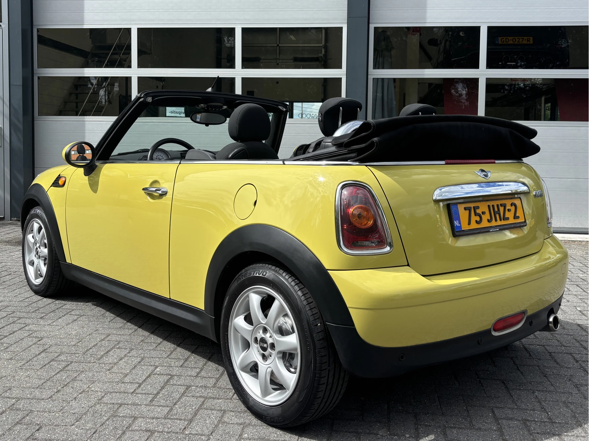 Hoofdafbeelding MINI Cooper Cabrio