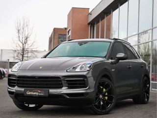 Hoofdafbeelding Porsche Cayenne Porsche Cayenne 3.0 E-Hybrid Lucht Pano Zetels 22-inch 360-Cam Sport-Chrono Tr.Haak M-Led