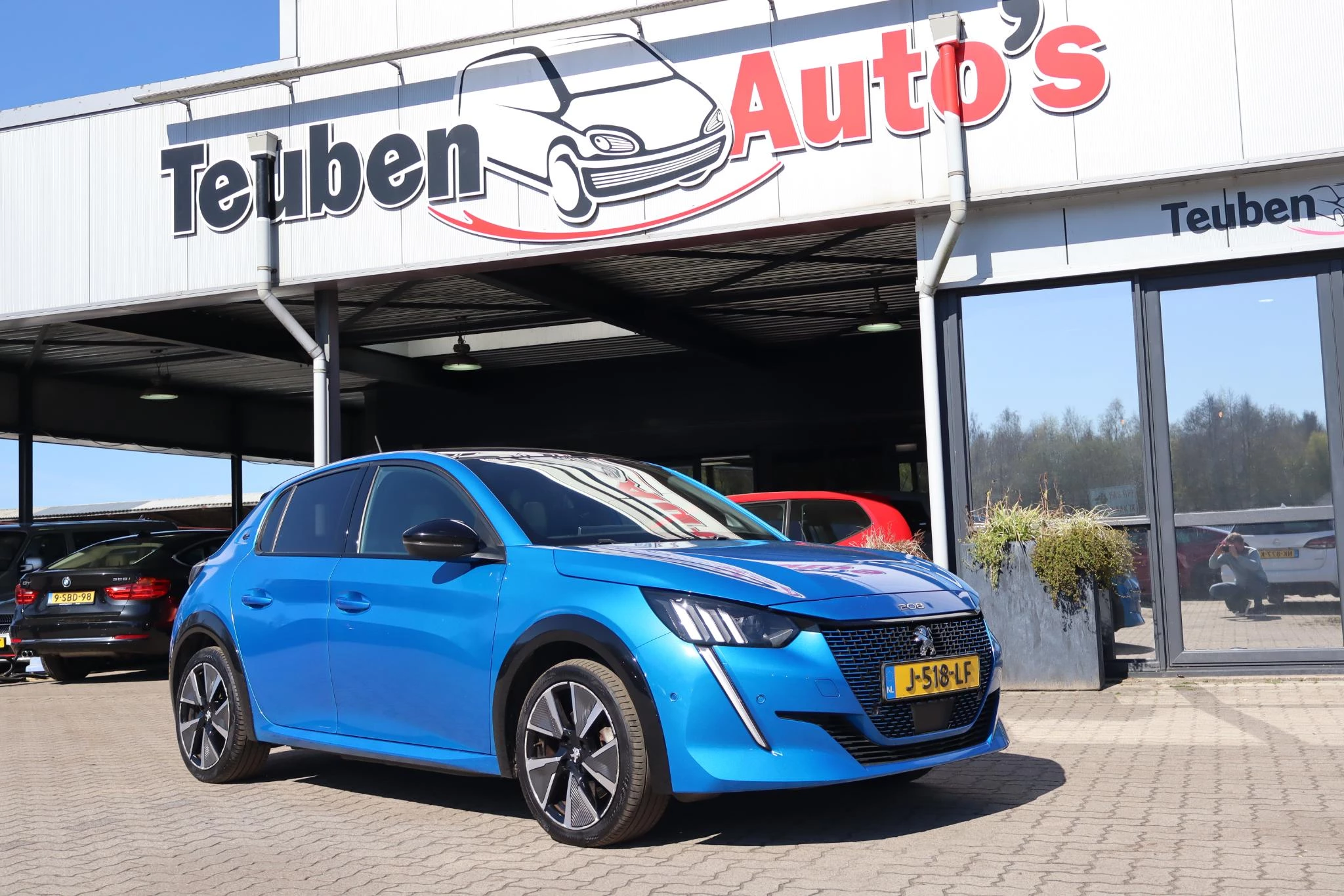 Hoofdafbeelding Peugeot e-208