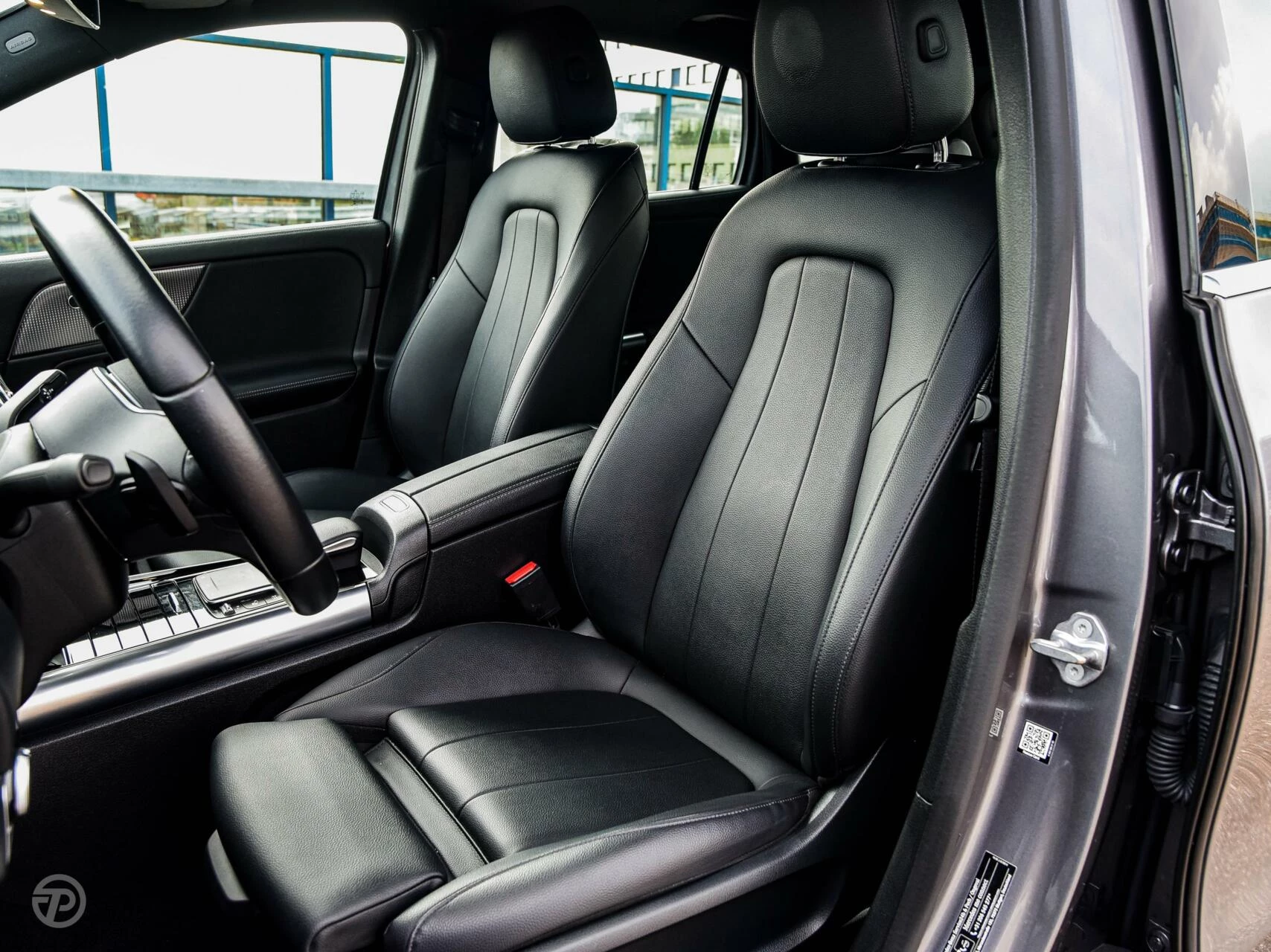 Hoofdafbeelding Mercedes-Benz EQA