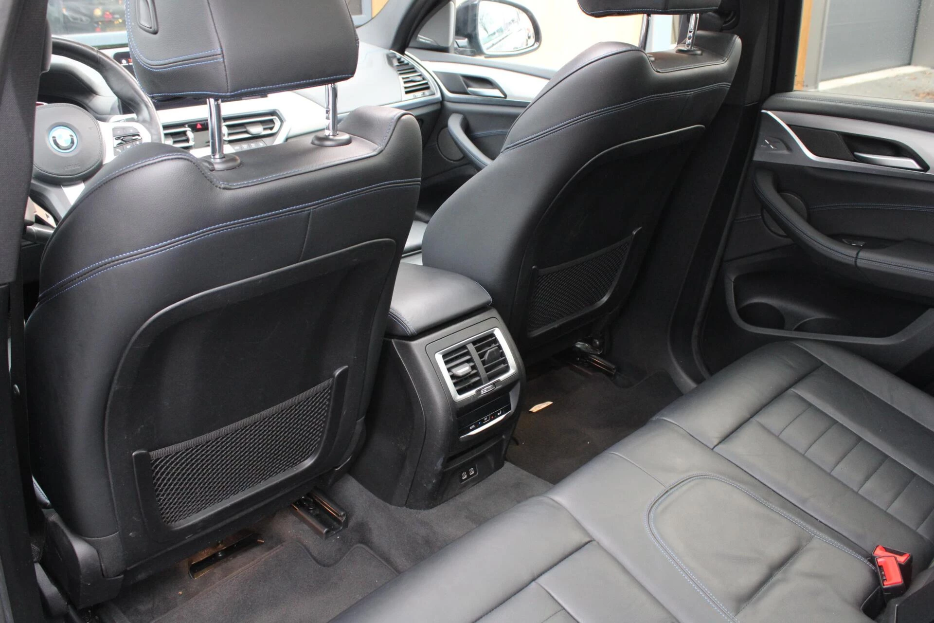 Hoofdafbeelding BMW iX3