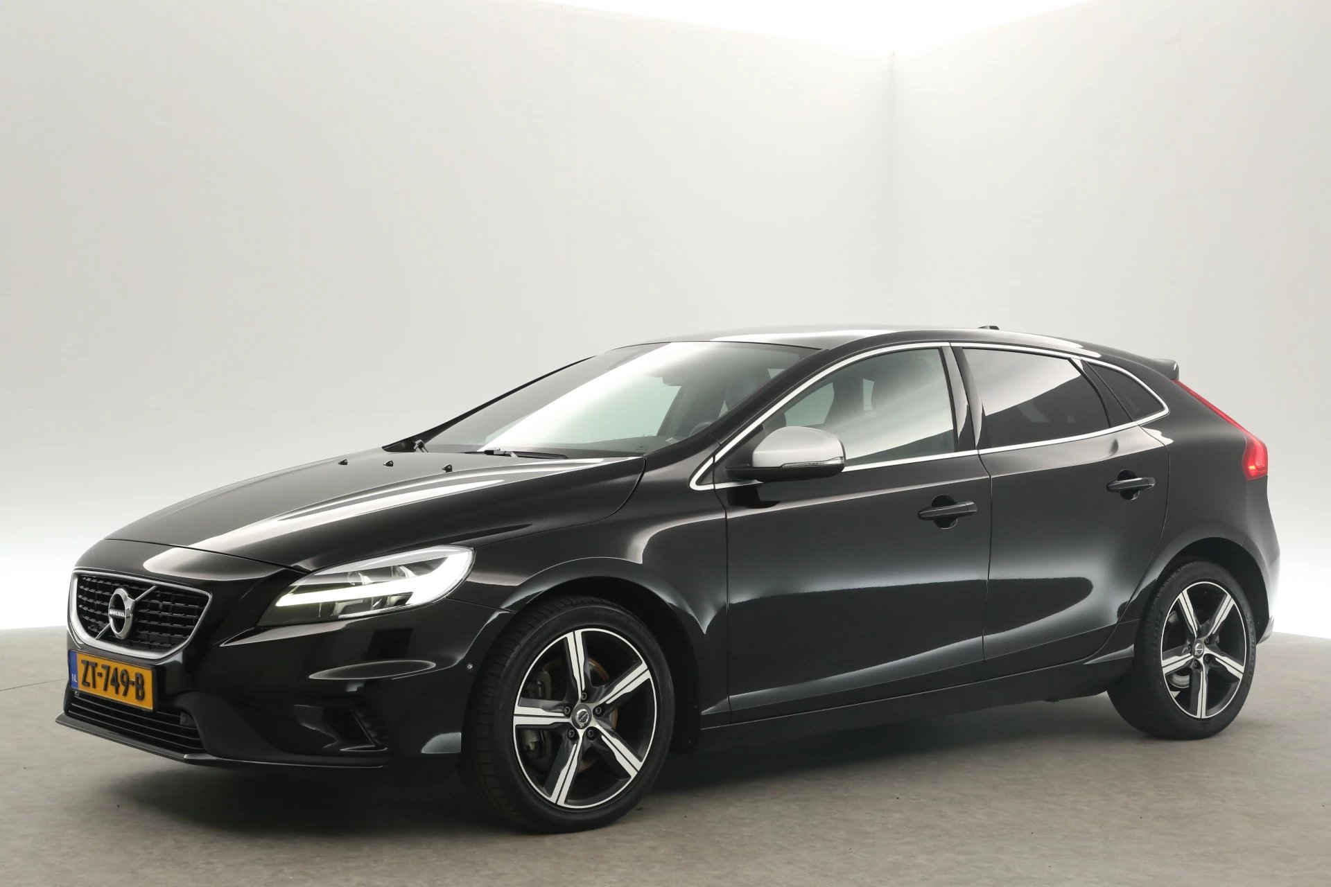 Hoofdafbeelding Volvo V40