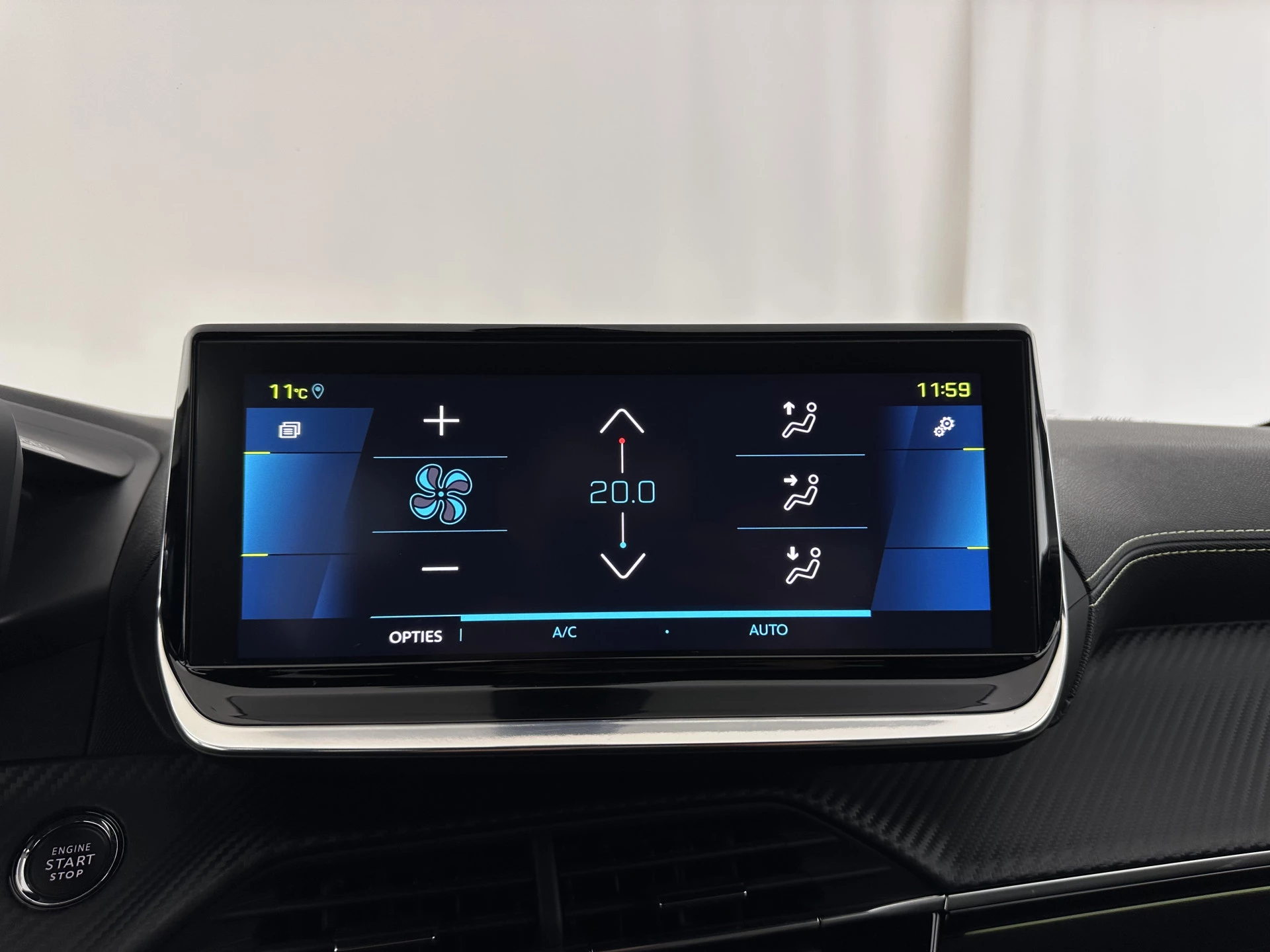 Hoofdafbeelding Peugeot e-208