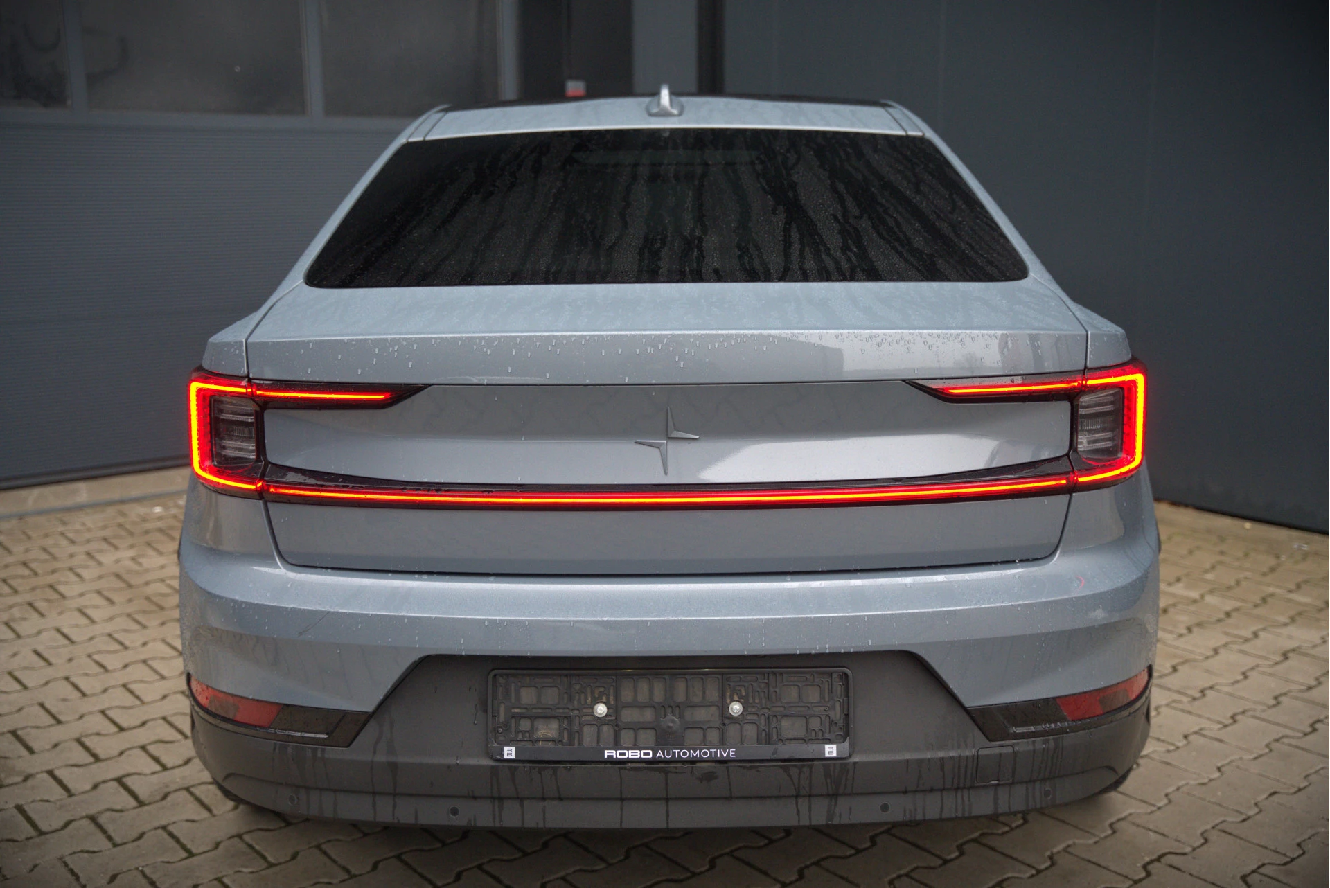 Hoofdafbeelding Polestar 2