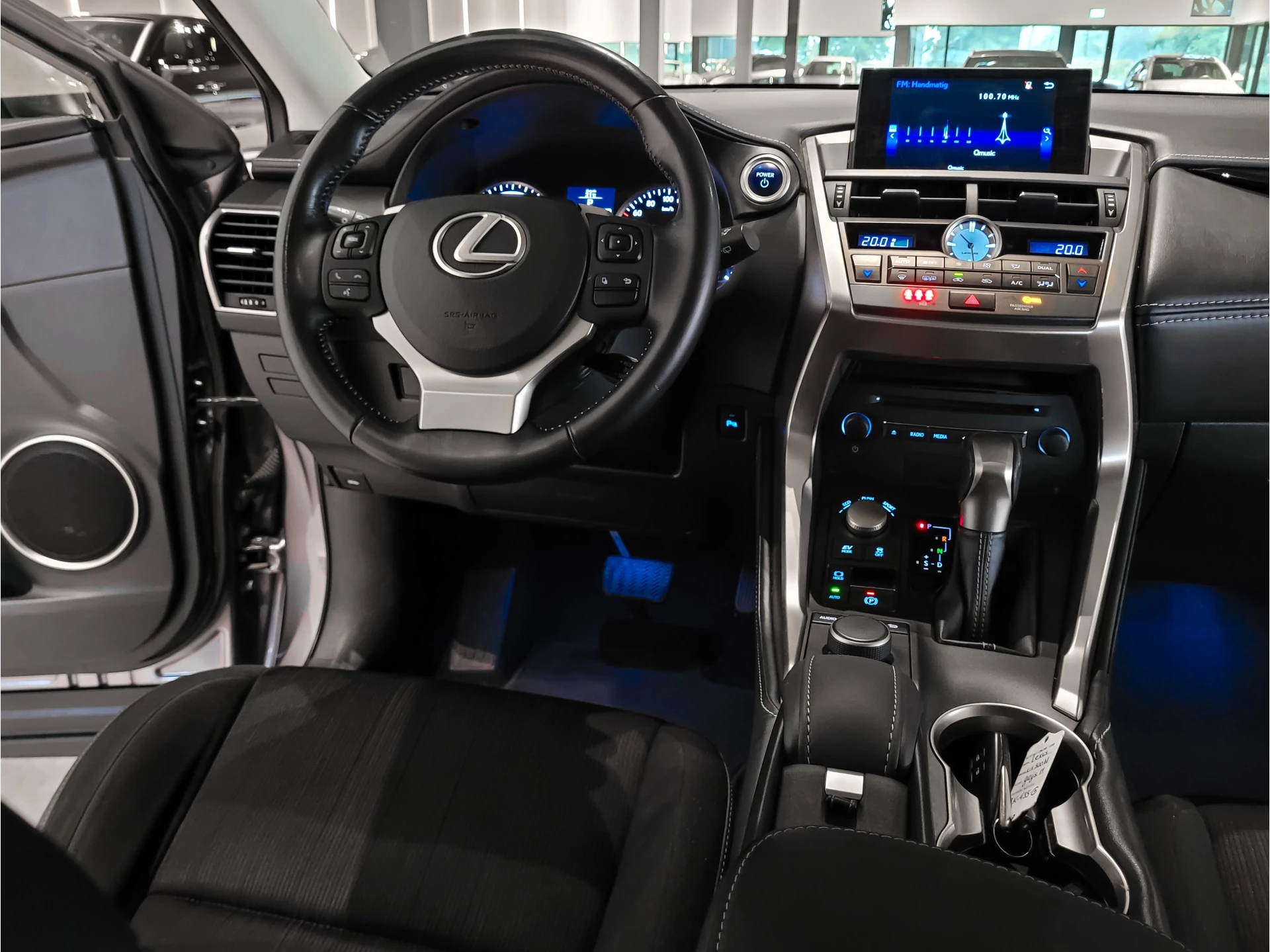 Hoofdafbeelding Lexus NX