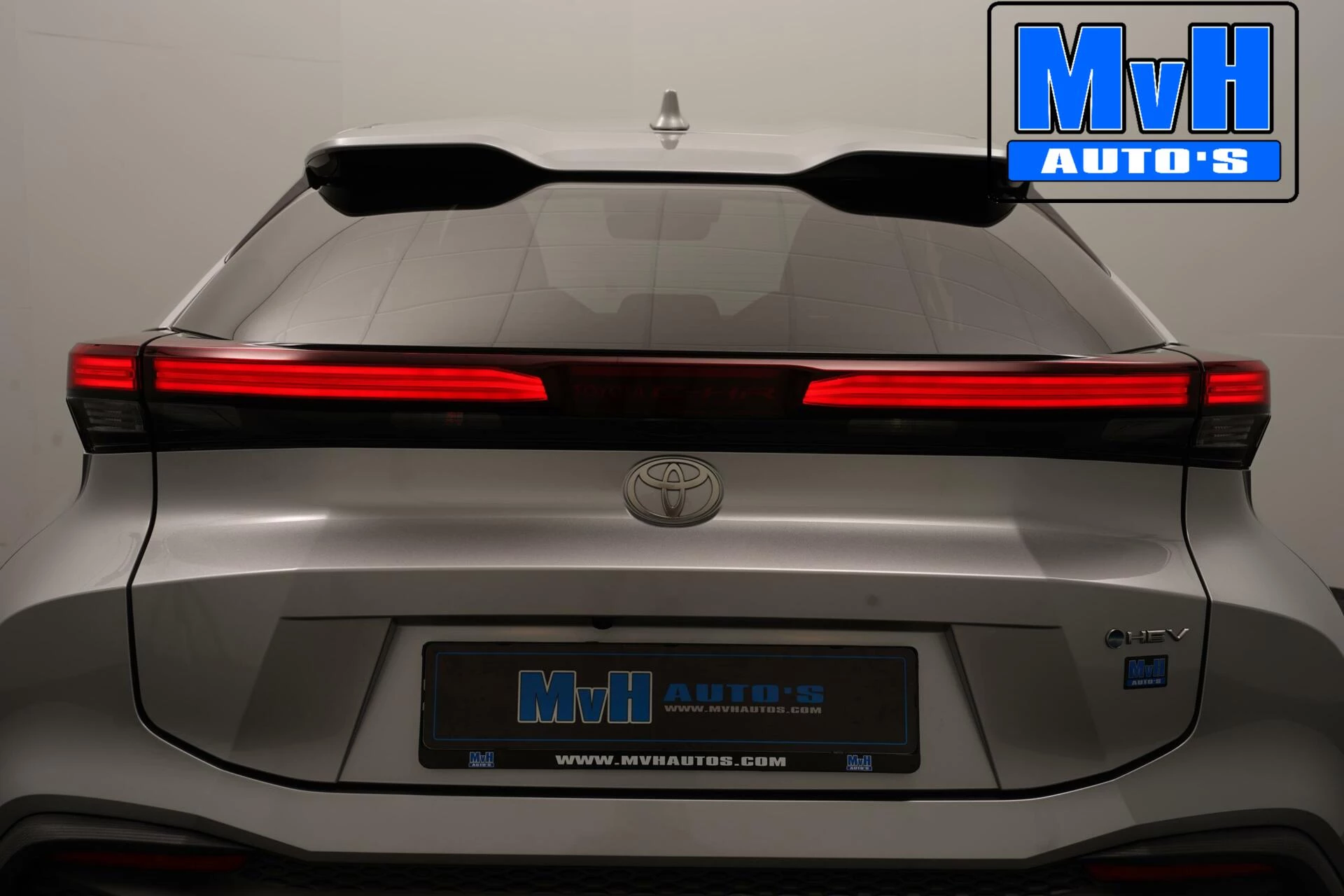 Hoofdafbeelding Toyota C-HR