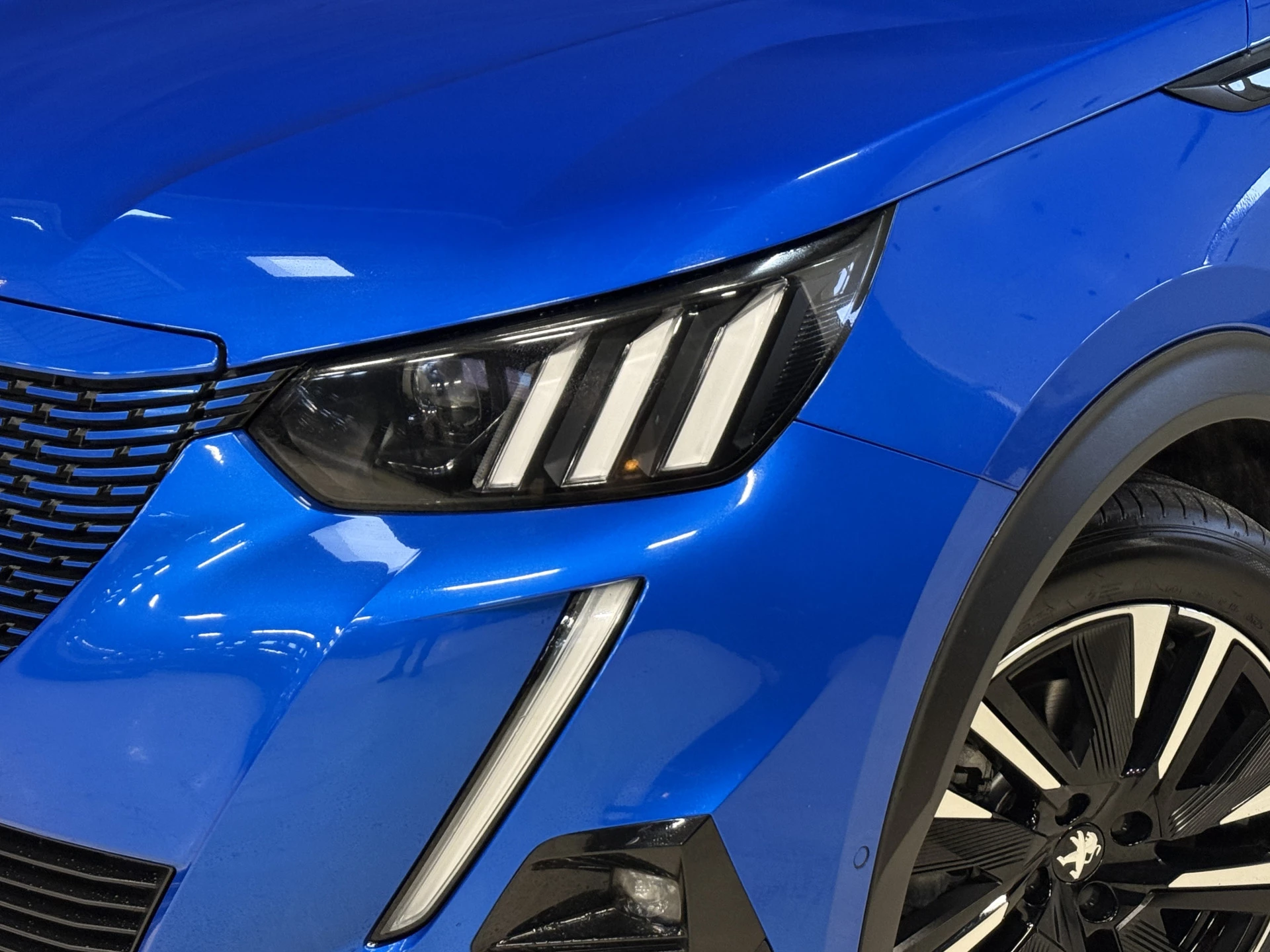 Hoofdafbeelding Peugeot e-2008