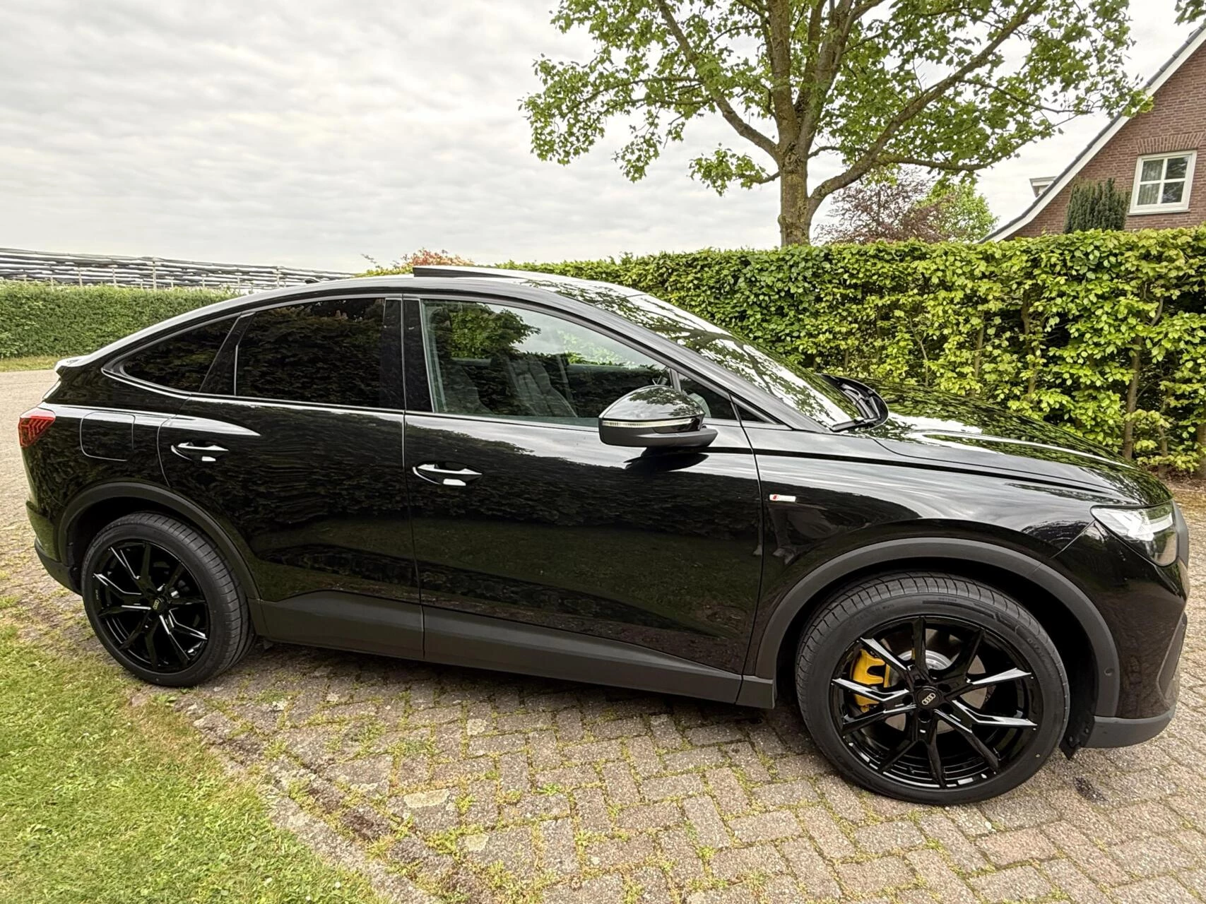 Hoofdafbeelding Audi Q4 Sportback e-tron