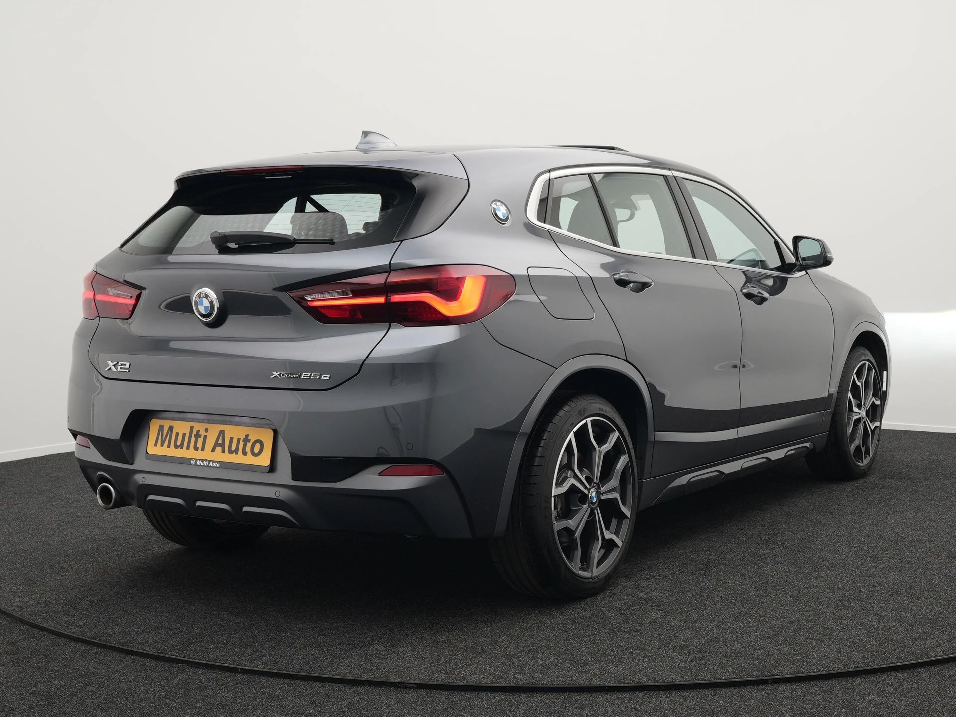 Hoofdafbeelding BMW X2