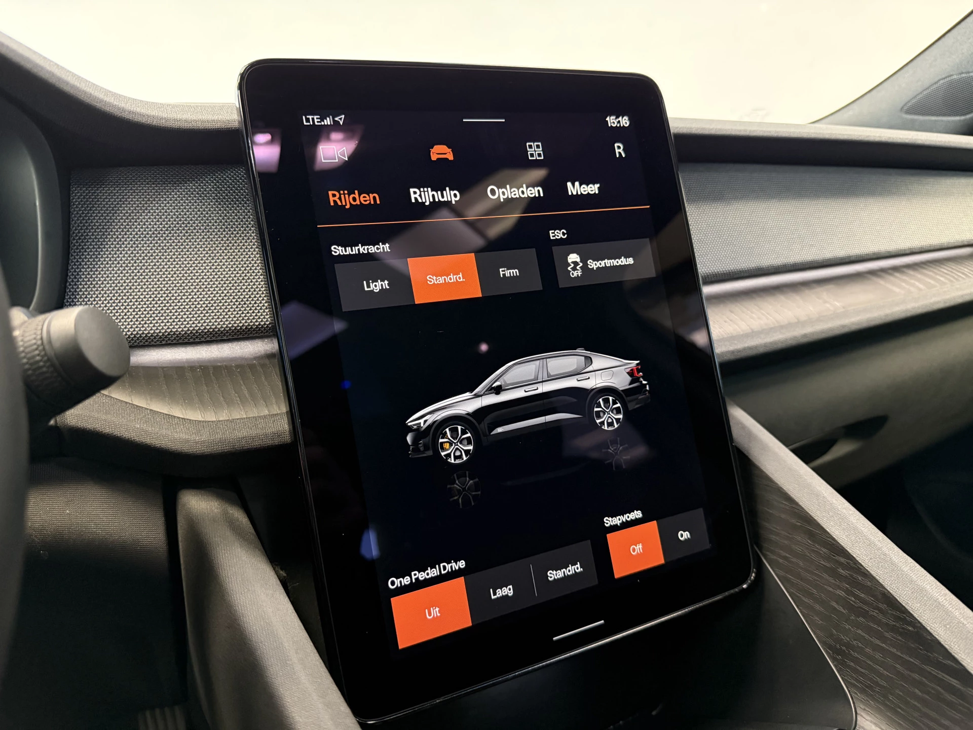 Hoofdafbeelding Polestar 2