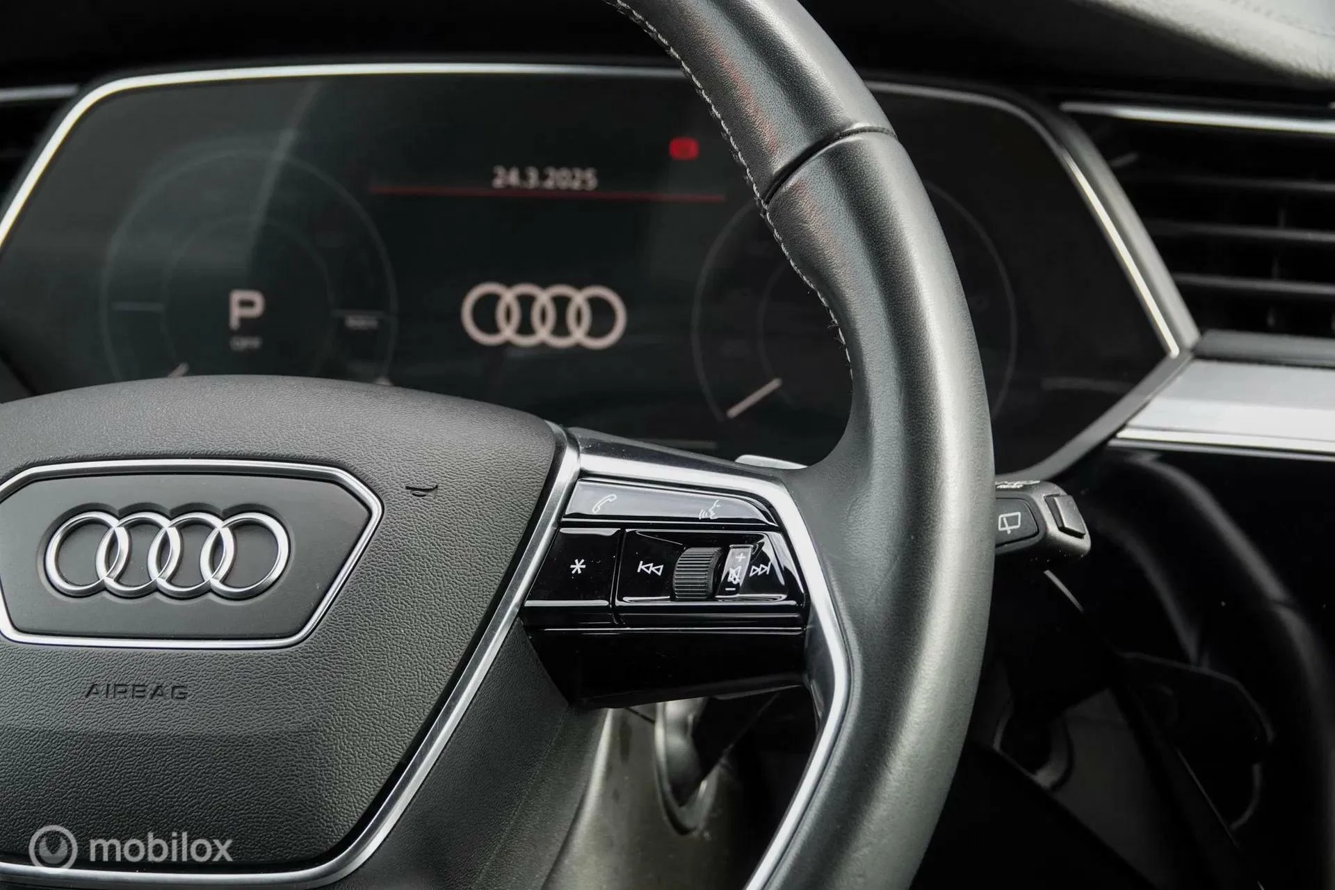 Hoofdafbeelding Audi e-tron