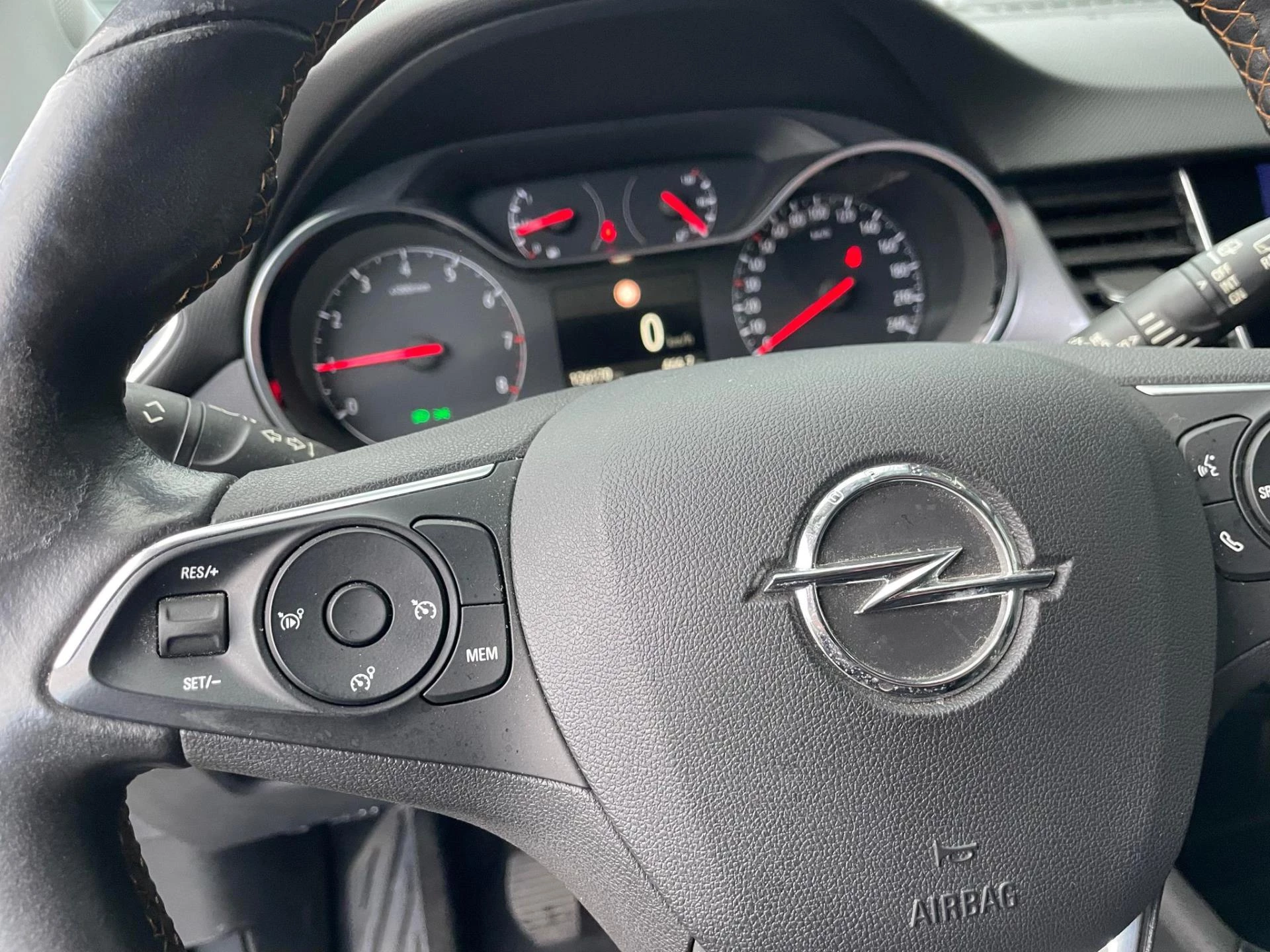 Hoofdafbeelding Opel Crossland X