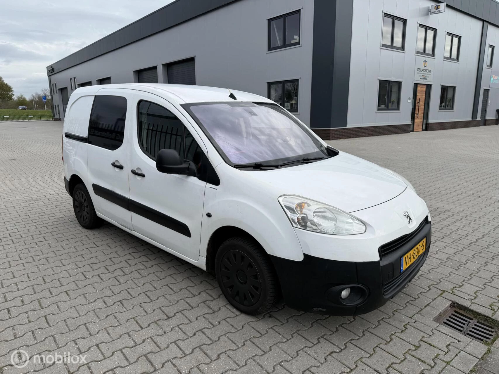 Hoofdafbeelding Peugeot Partner