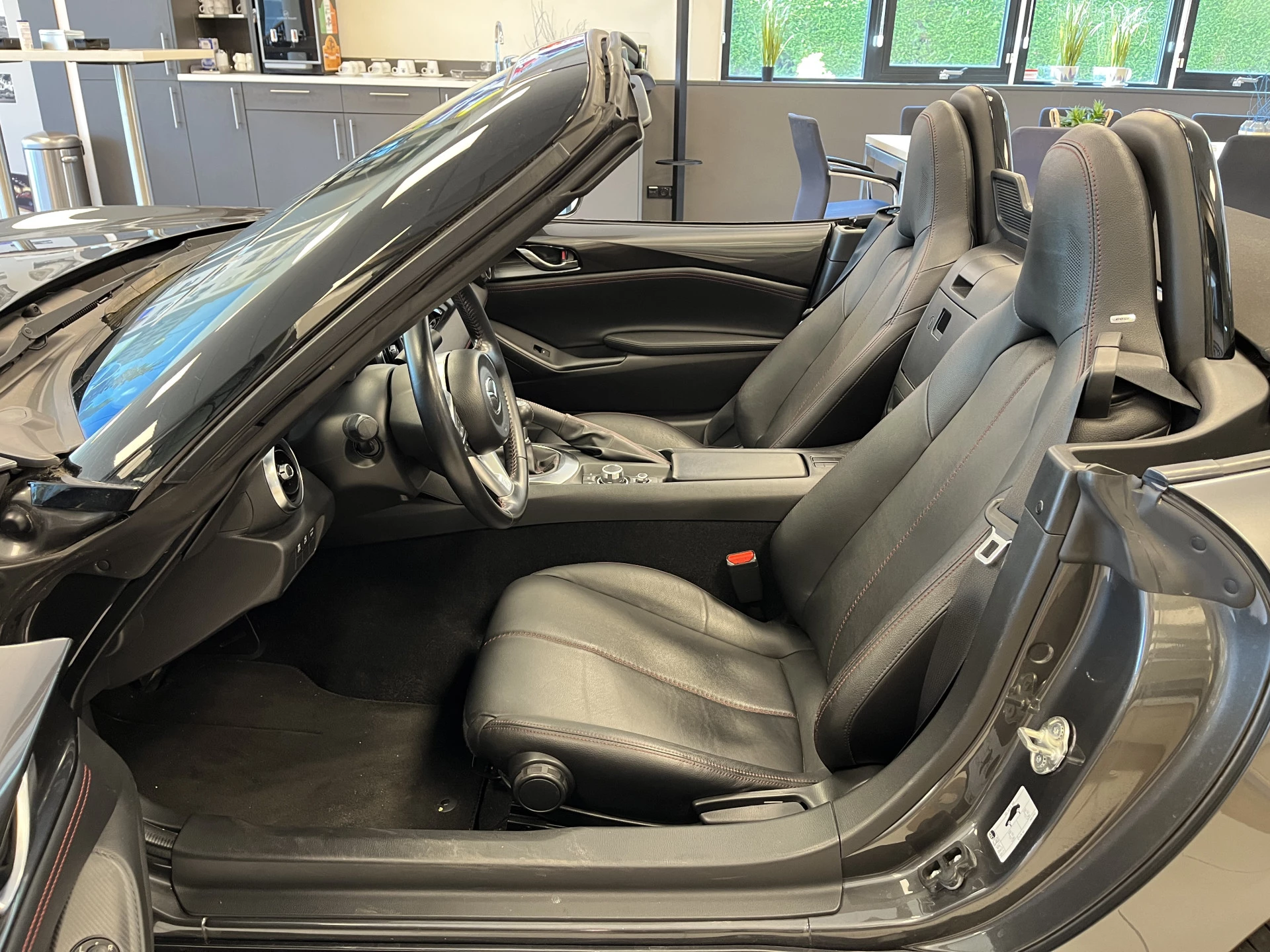 Hoofdafbeelding Mazda MX-5