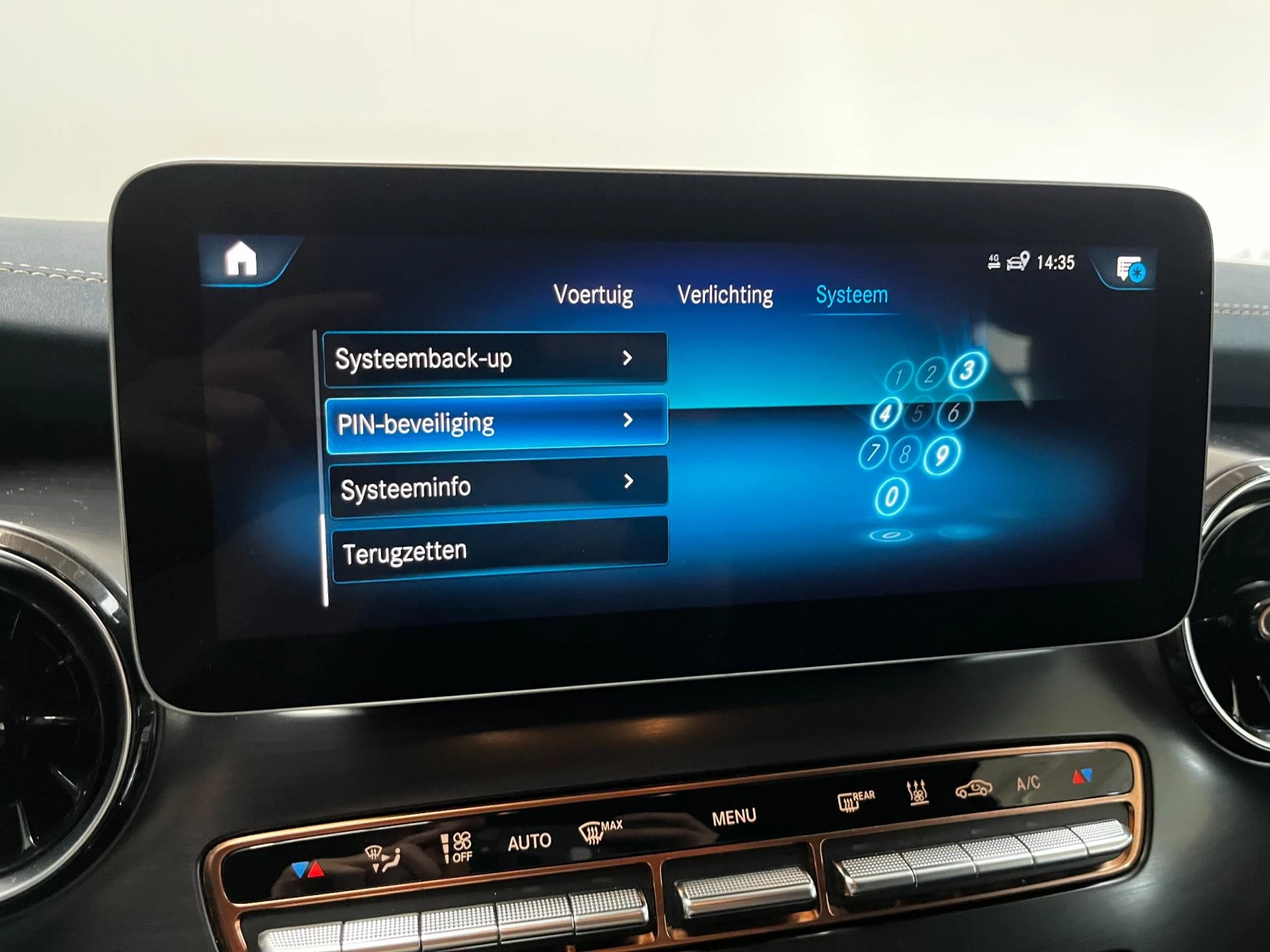 Hoofdafbeelding Mercedes-Benz EQV