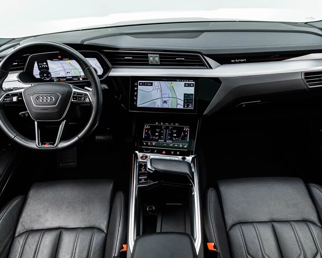 Hoofdafbeelding Audi e-tron