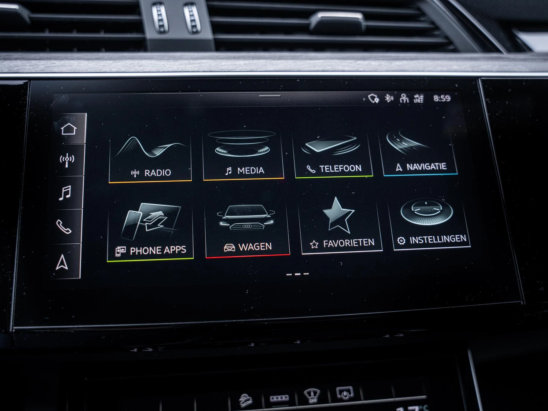 Hoofdafbeelding Audi e-tron