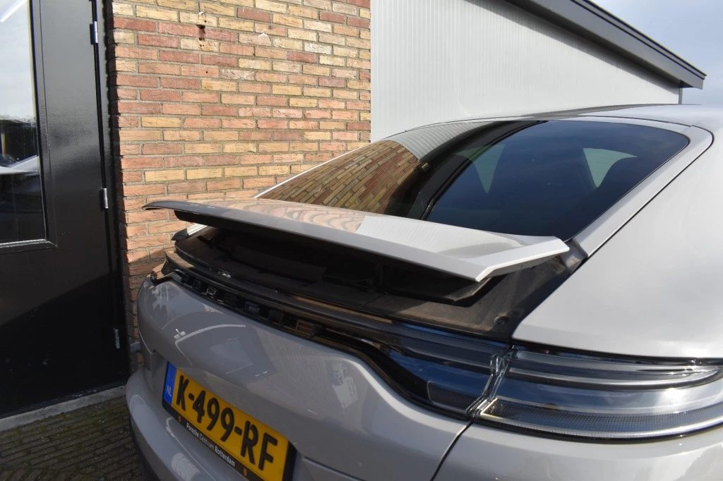 Hoofdafbeelding Porsche Panamera