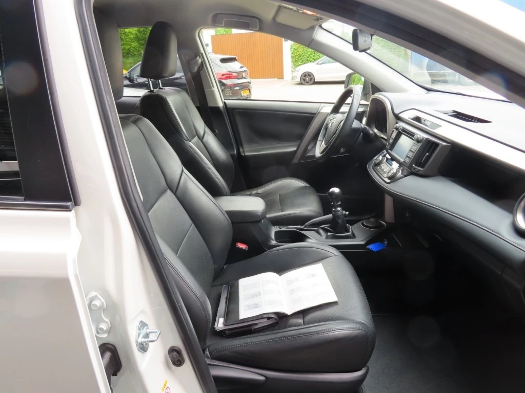Hoofdafbeelding Toyota RAV4
