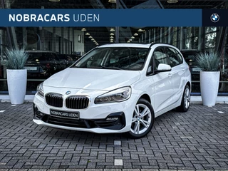 BMW 2 Serie Active Tourer 218i Executive Sport Line Automaat / Panoramadak / Trekhaak / Achteruitrijcamera / LED / Park Assistant / Cruise Control