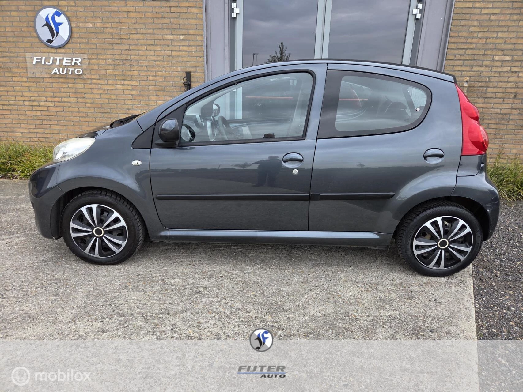 Hoofdafbeelding Peugeot 107