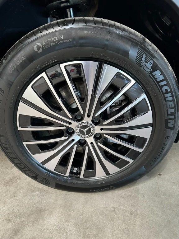 Hoofdafbeelding Mercedes-Benz EQB