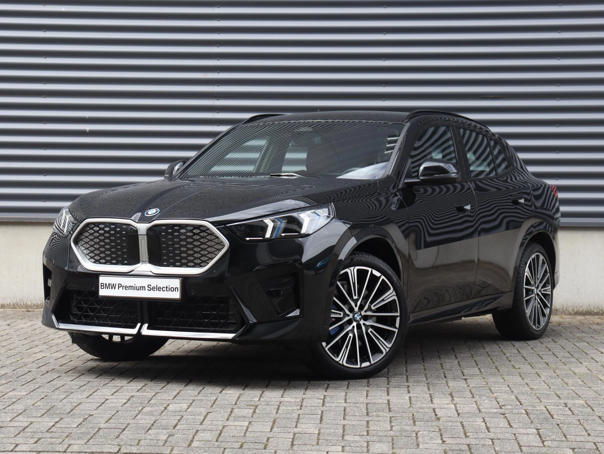 Hoofdafbeelding BMW iX2
