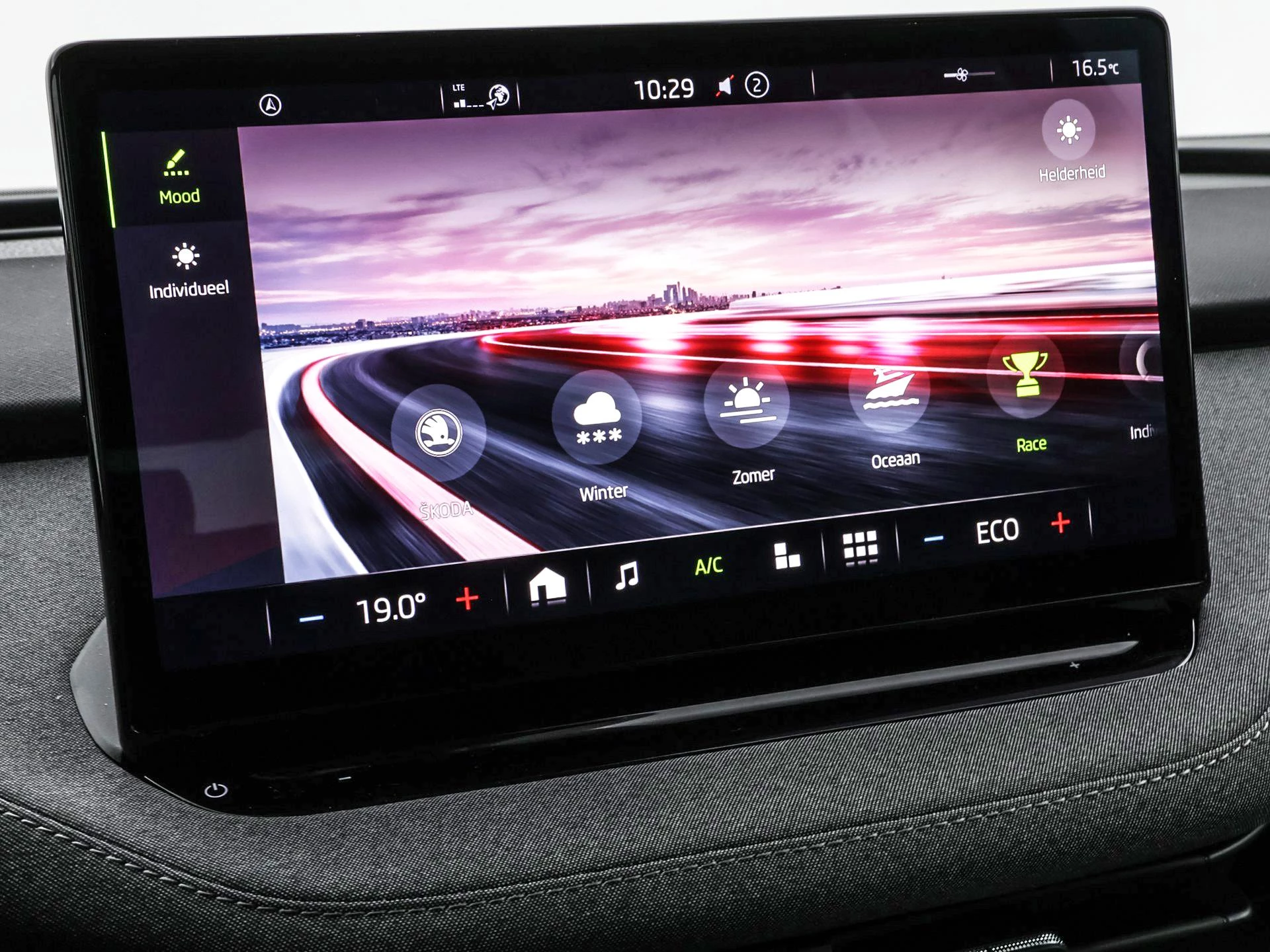 Hoofdafbeelding Škoda Enyaq iV