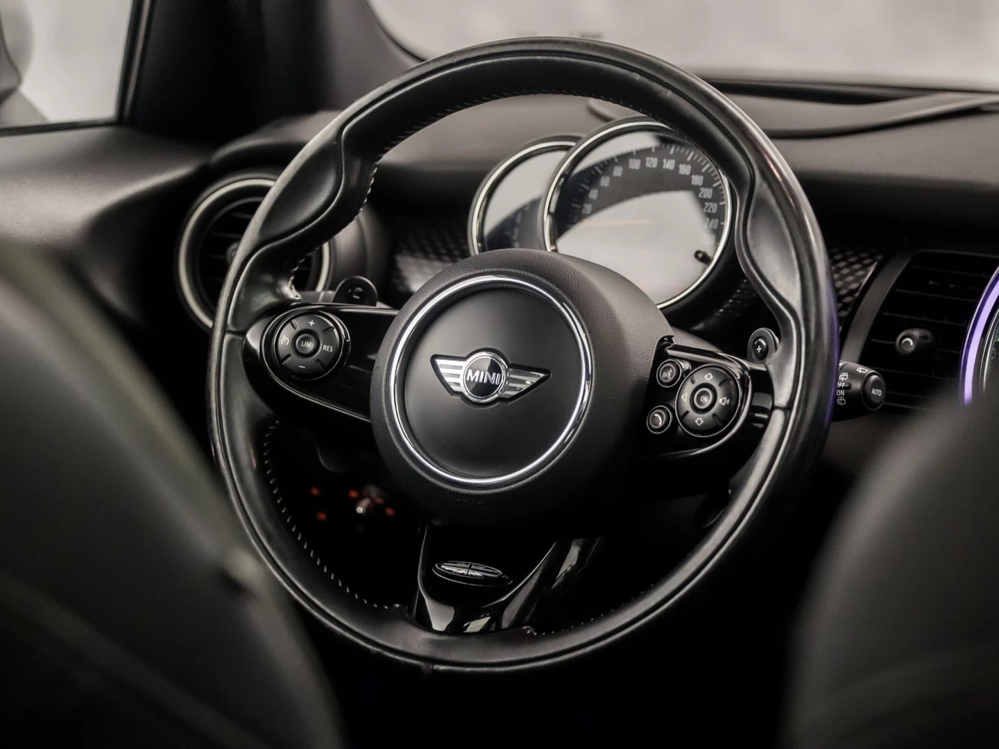 Hoofdafbeelding MINI 5-deurs