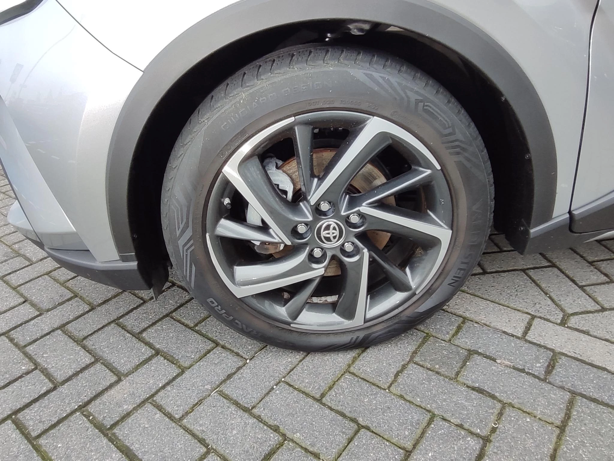 Hoofdafbeelding Toyota C-HR